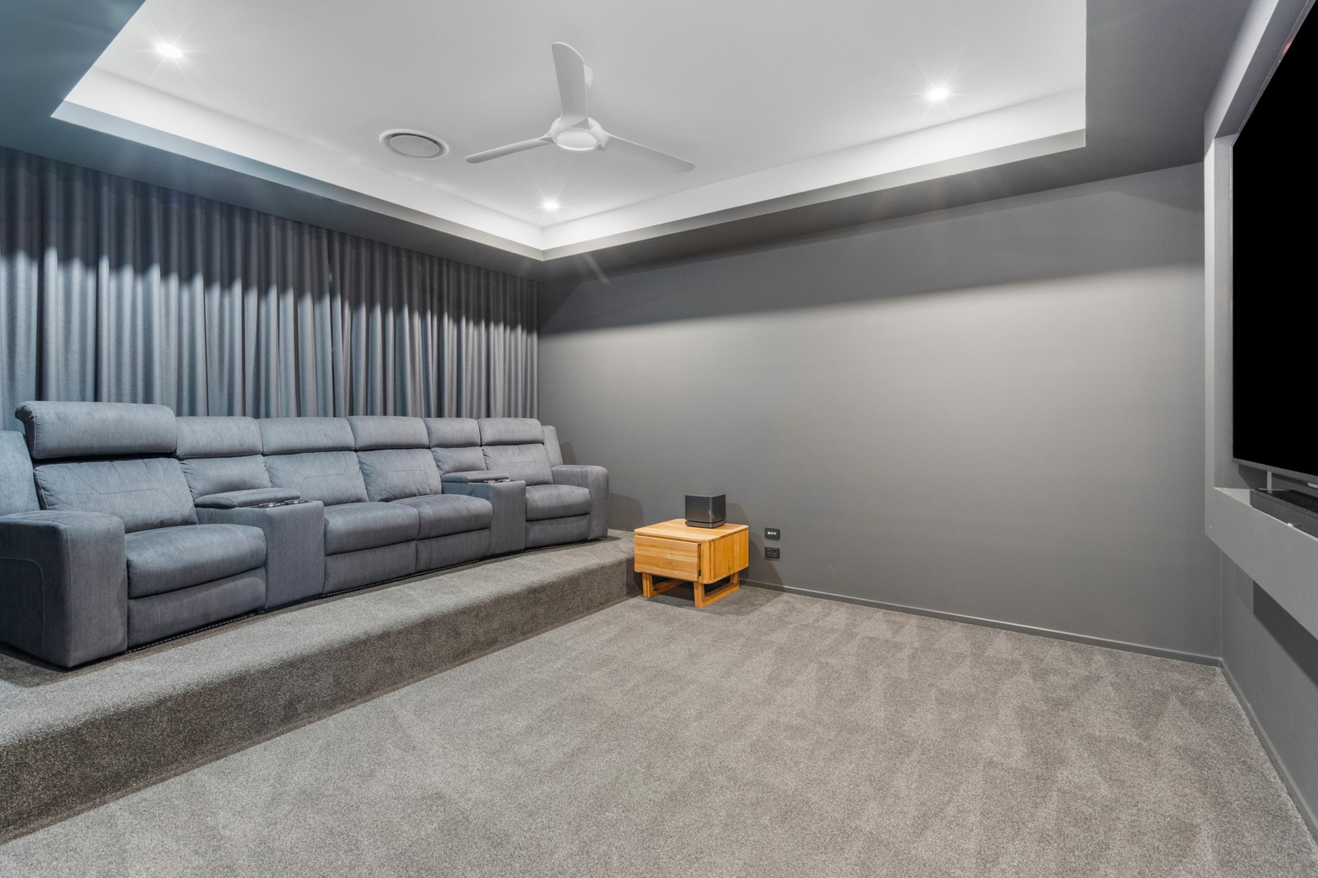 42 Montego Hills Drive, KINGSHOLME