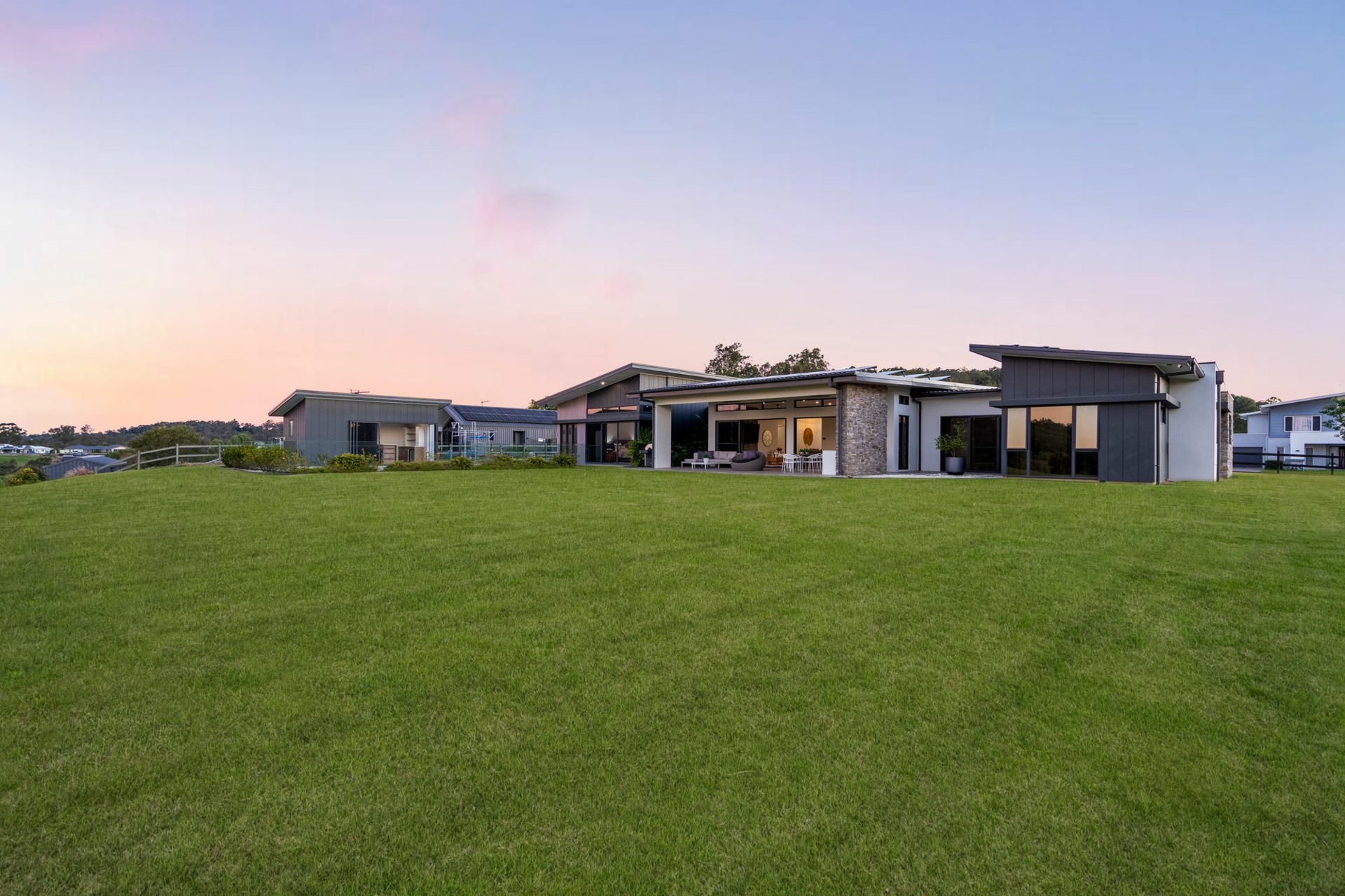 42 Montego Hills Drive, KINGSHOLME