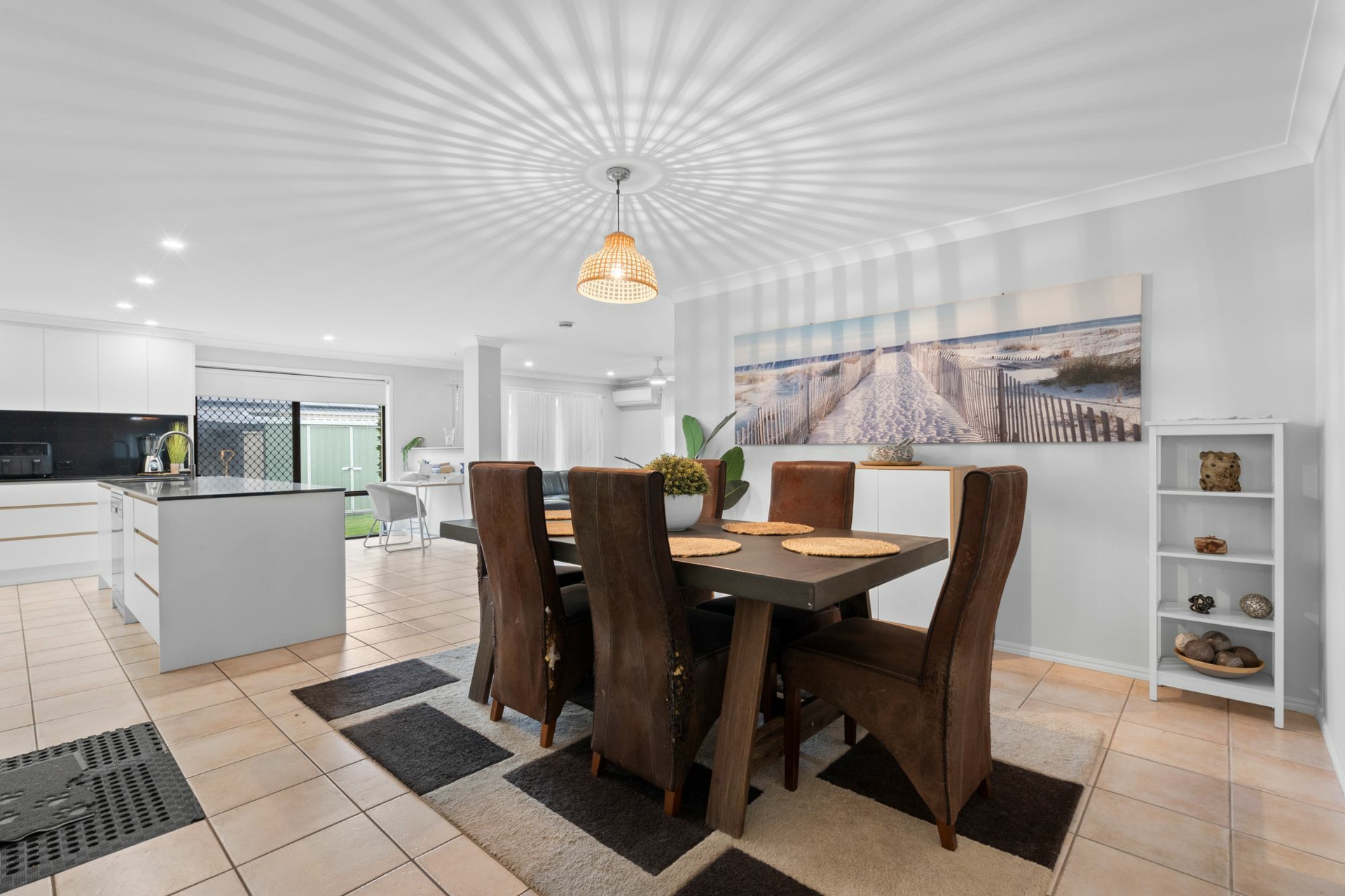 4 Langfield Crescent — photo 8 of 25