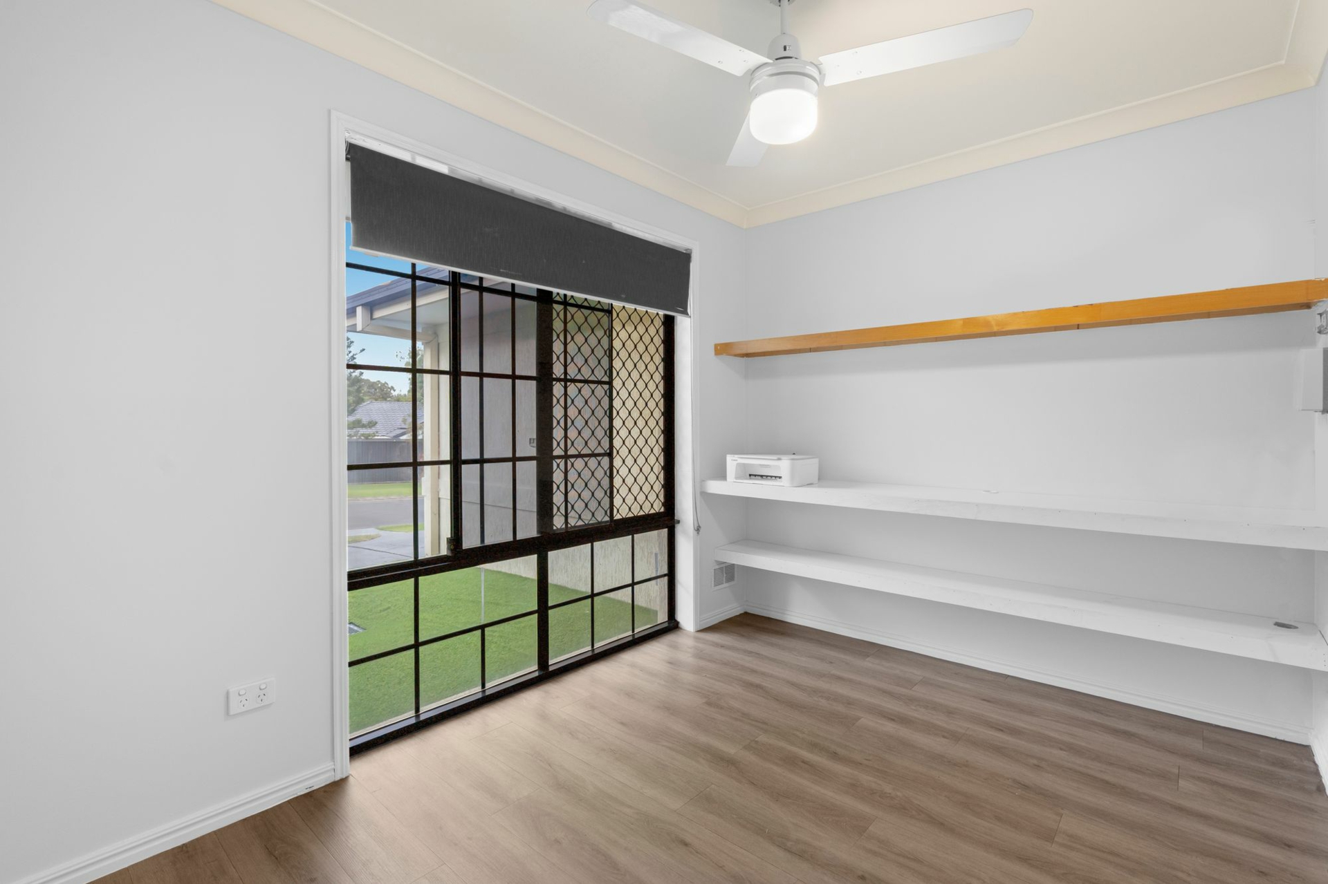 4 Langfield Crescent — photo 16 of 25