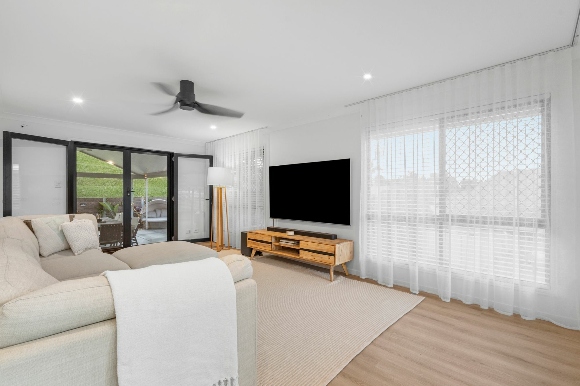 9 Cardrona Crescent — photo 6 of 25