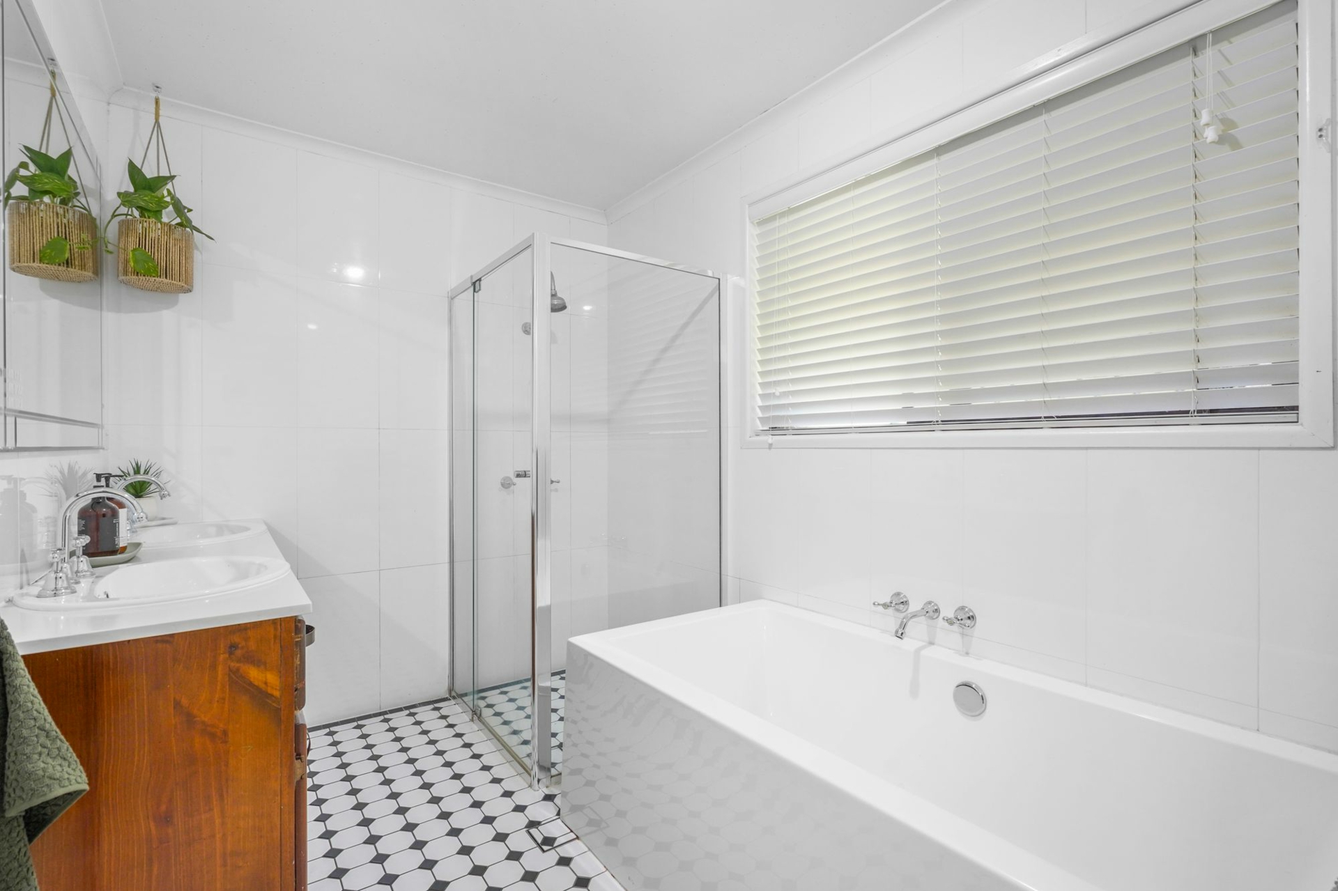 8 Norwood Court — photo 16 of 28