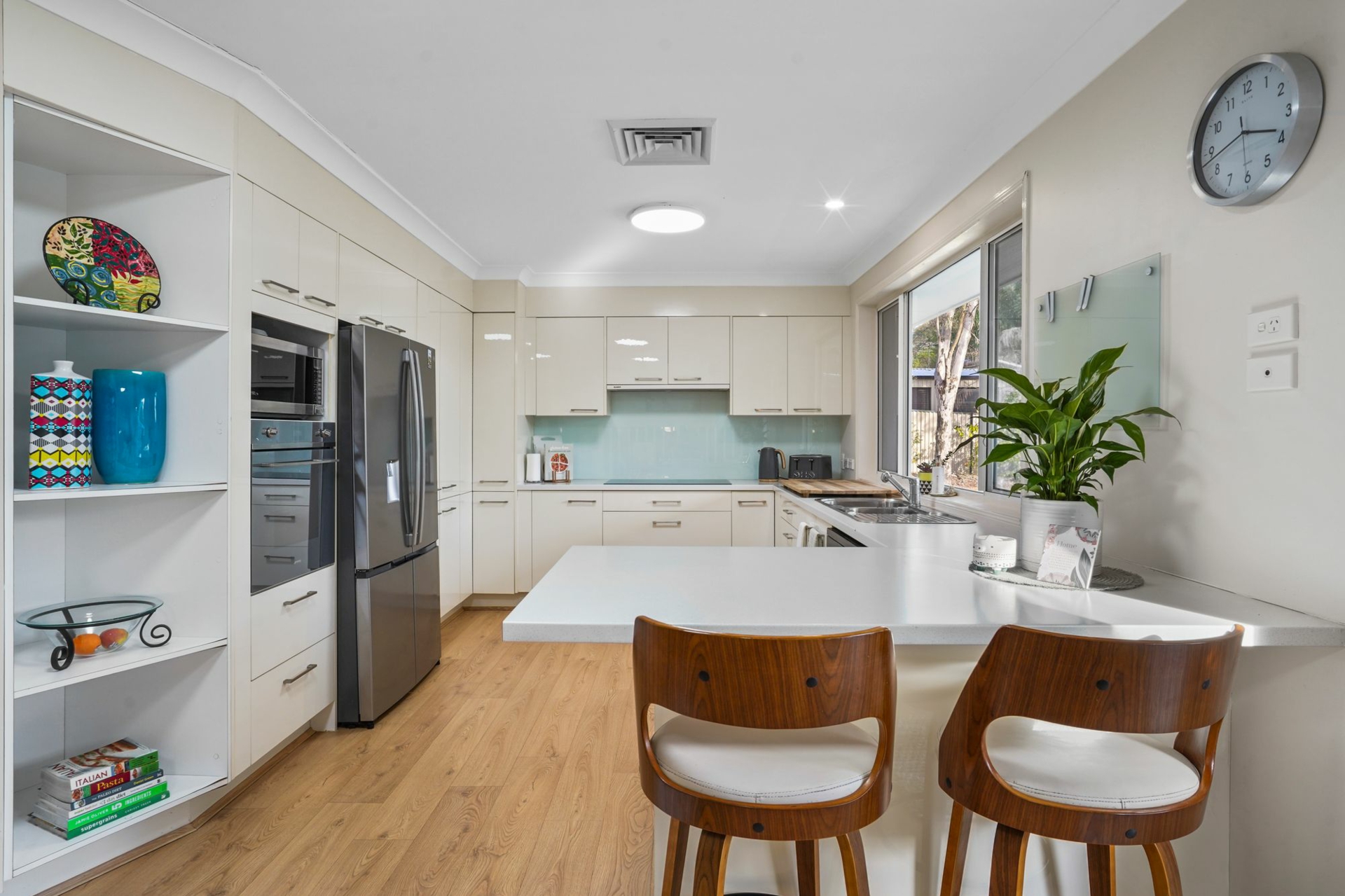 22 Vaughan Drive — photo 7 of 30