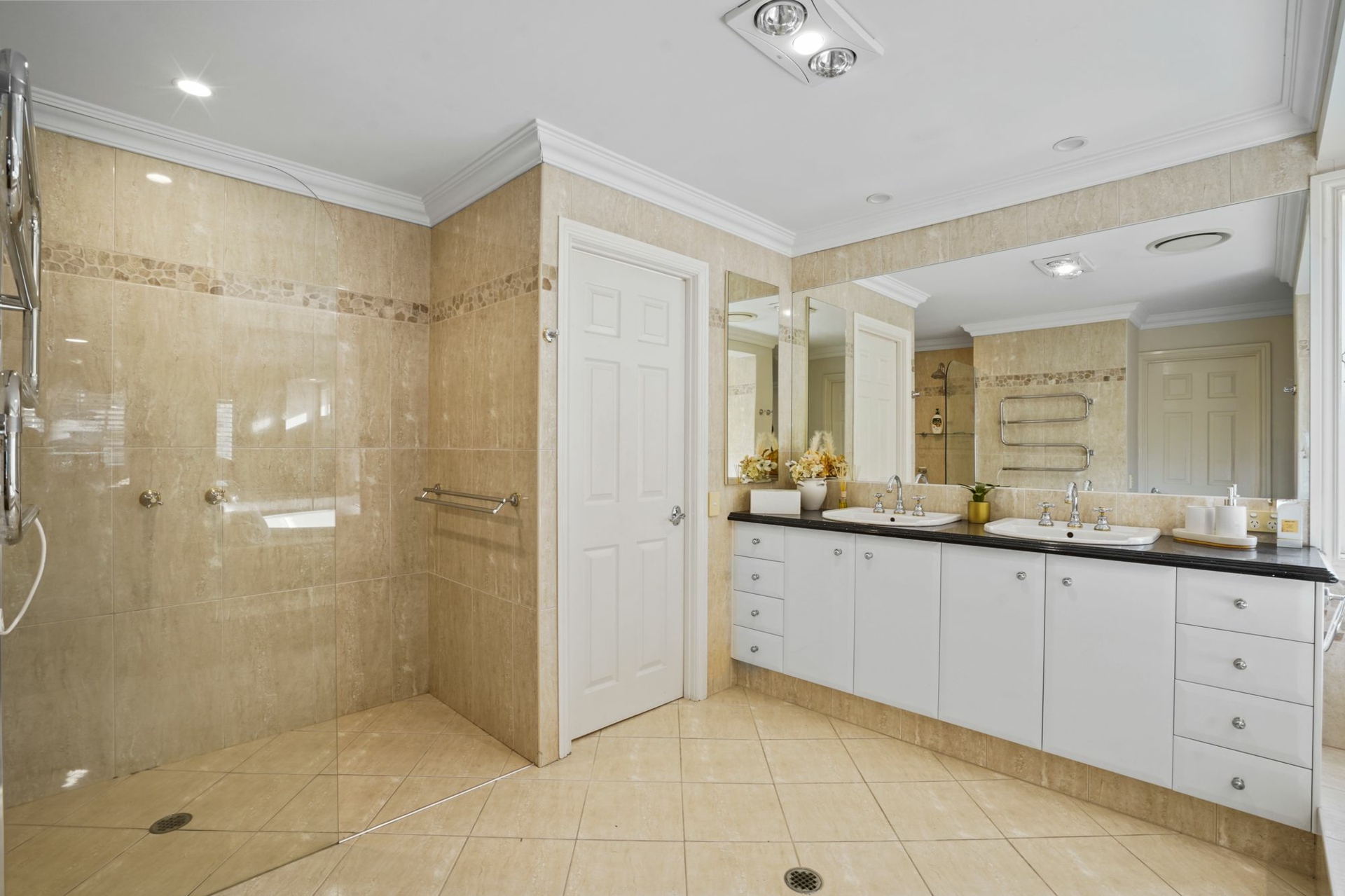 22 Vaughan Drive — photo 17 of 30