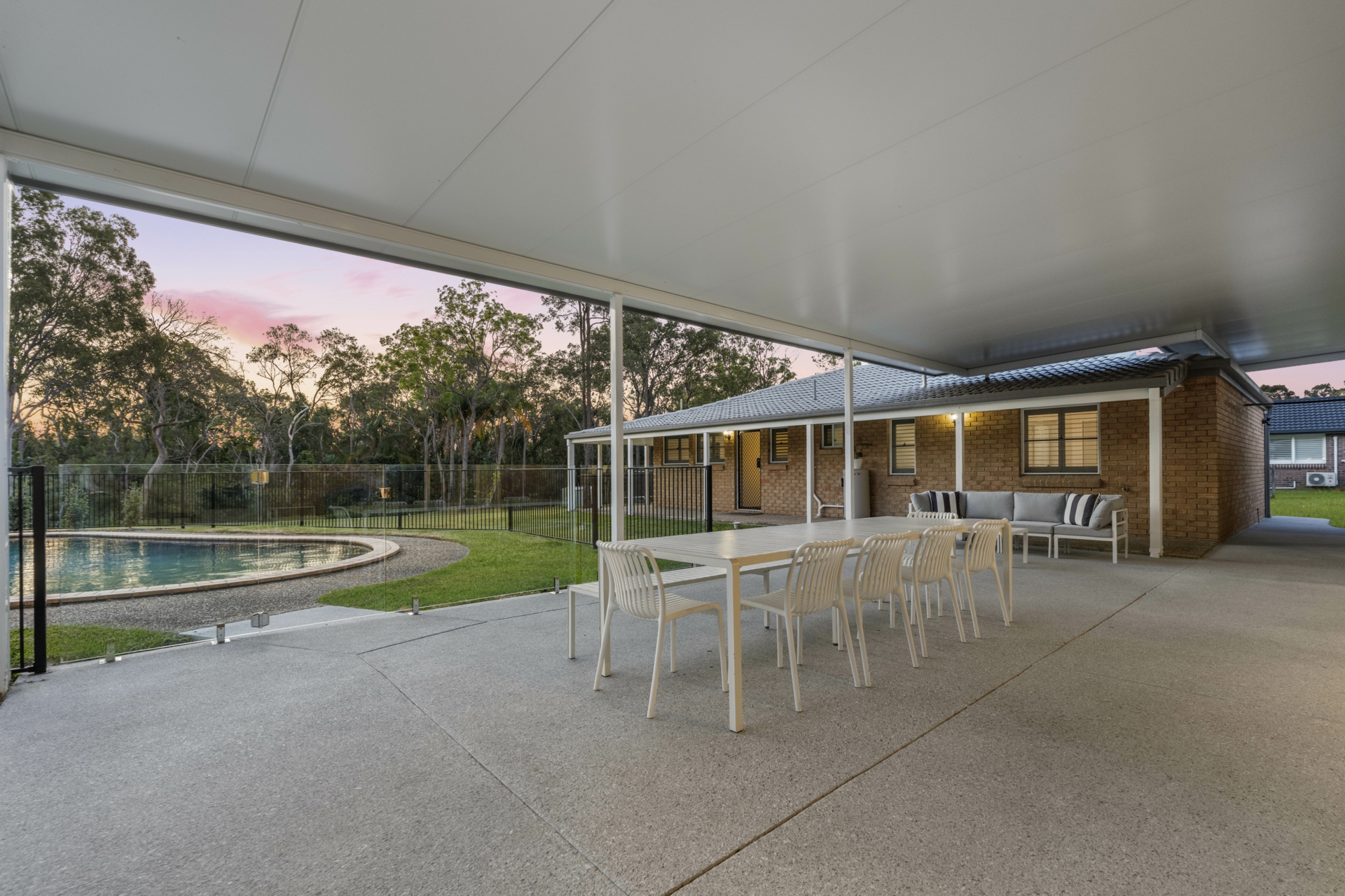6 Renford Court — photo 6 of 30