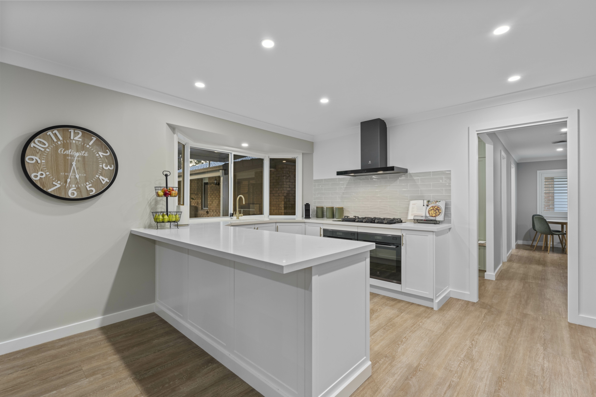 6 Renford Court — photo 10 of 30