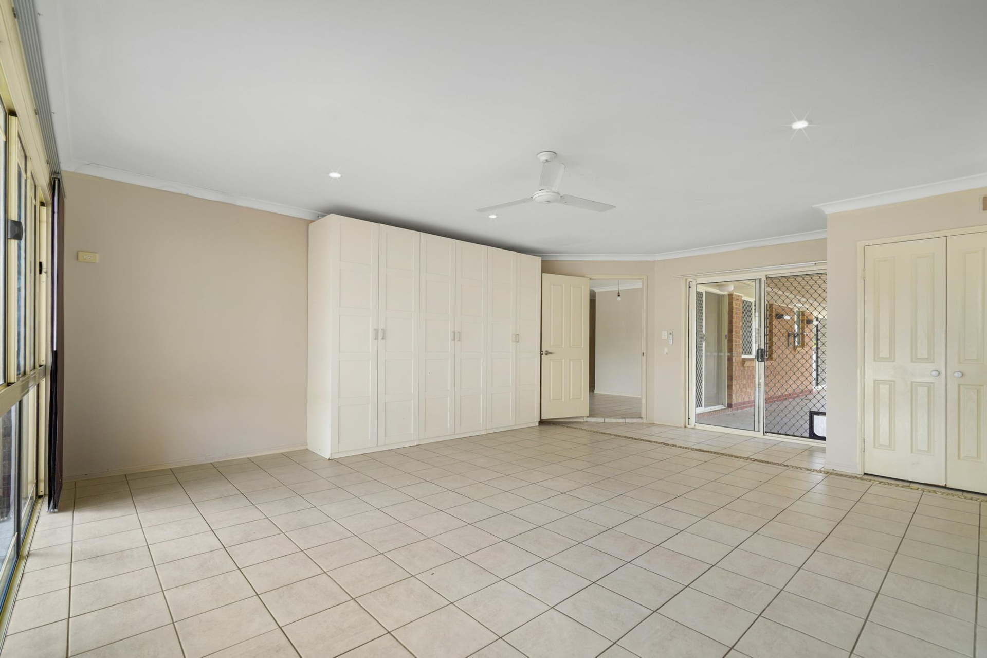 45 Wiltshire Street — photo 2 of 17