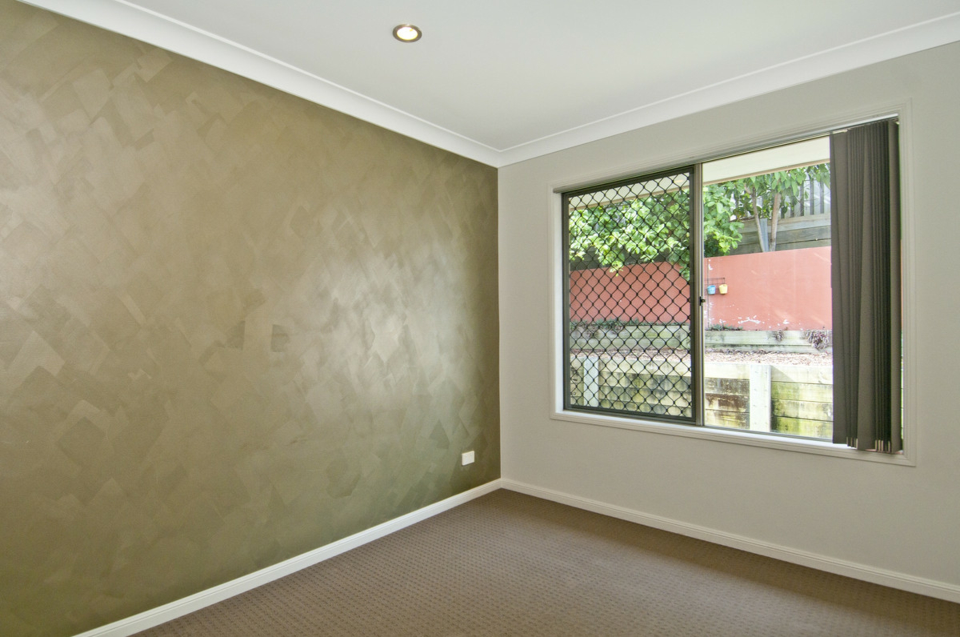 68 Landsdowne Drive — photo 7 of 14