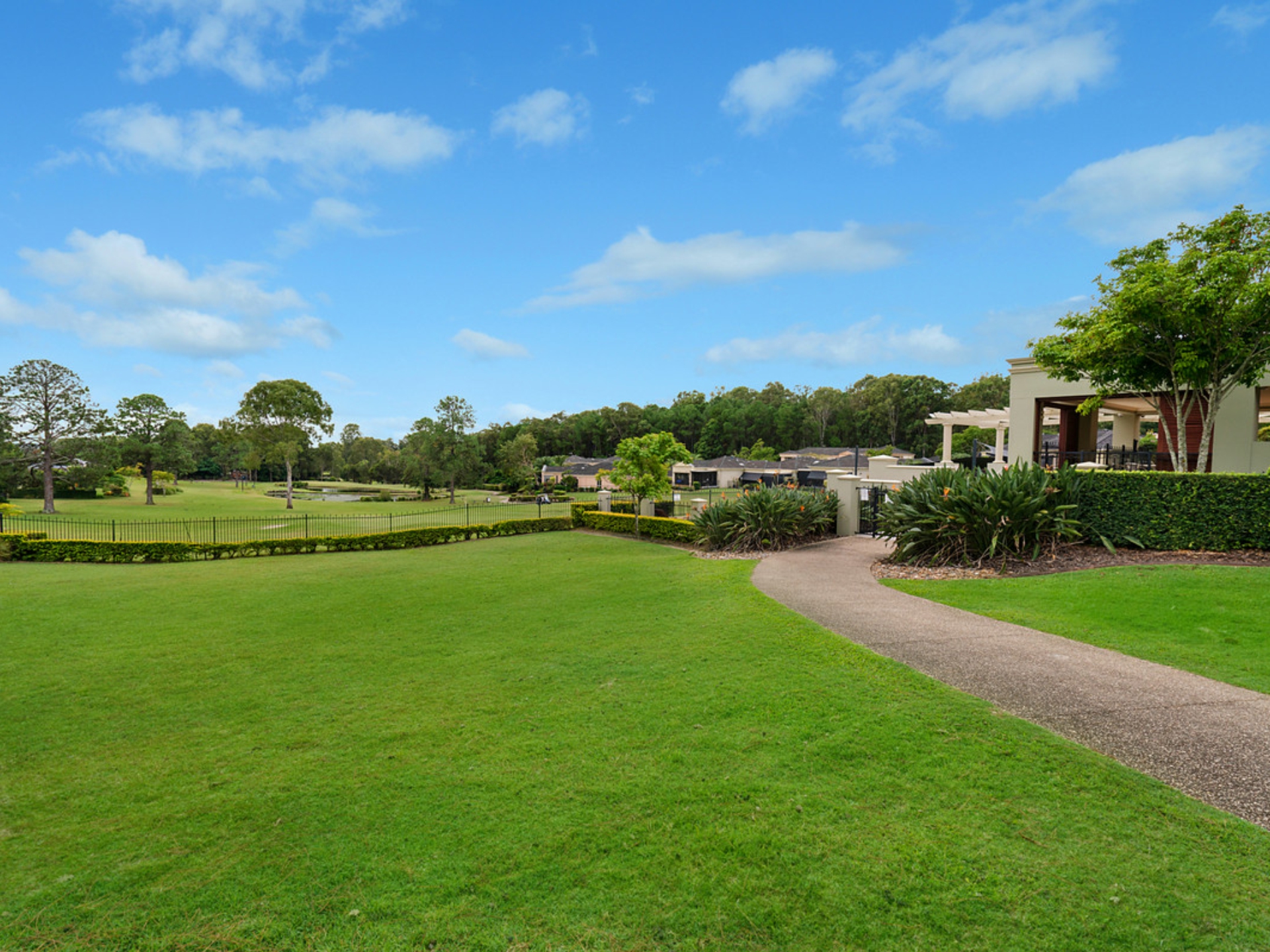 43/433 Brisbane Road Coombabah QLD Property Details LJ Hooker