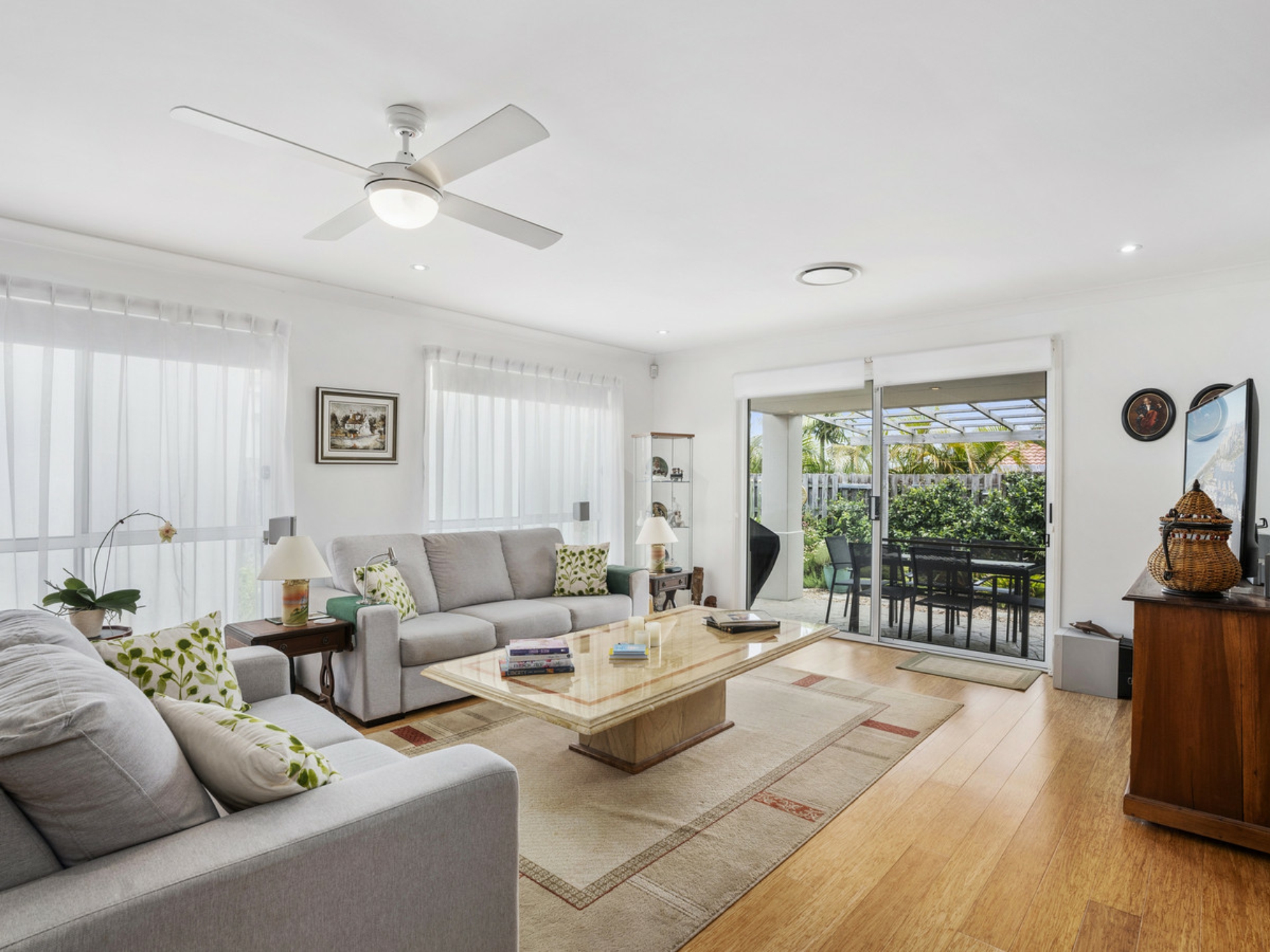 61 Marble Arch Place Arundel QLD Property Details LJ Hooker