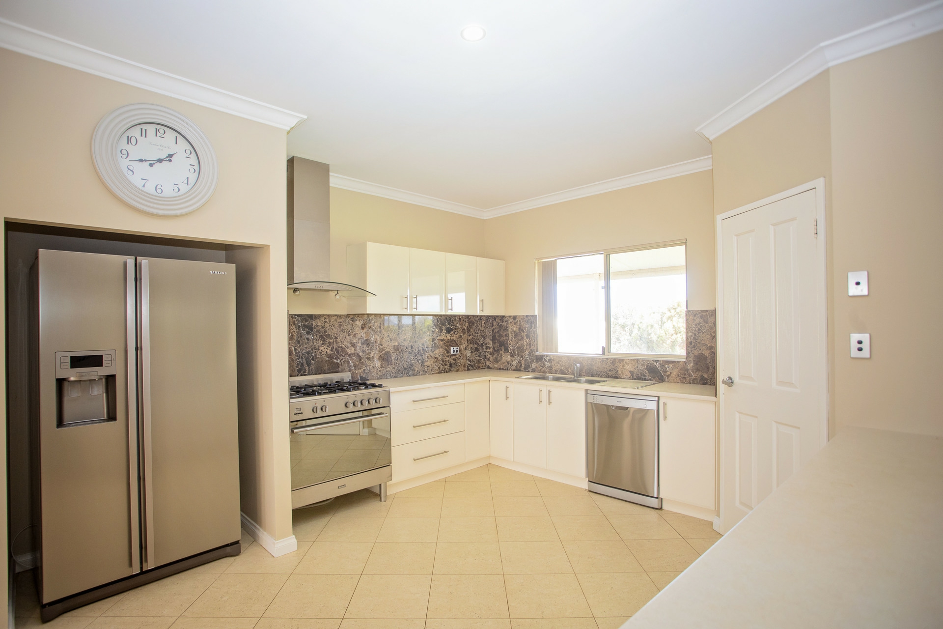 217 Acacia Drive, HOPETOUN