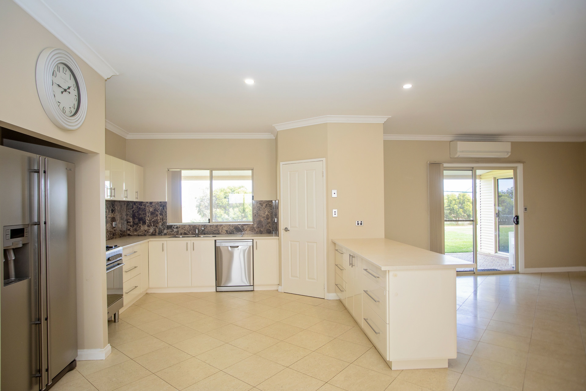 217 Acacia Drive, HOPETOUN