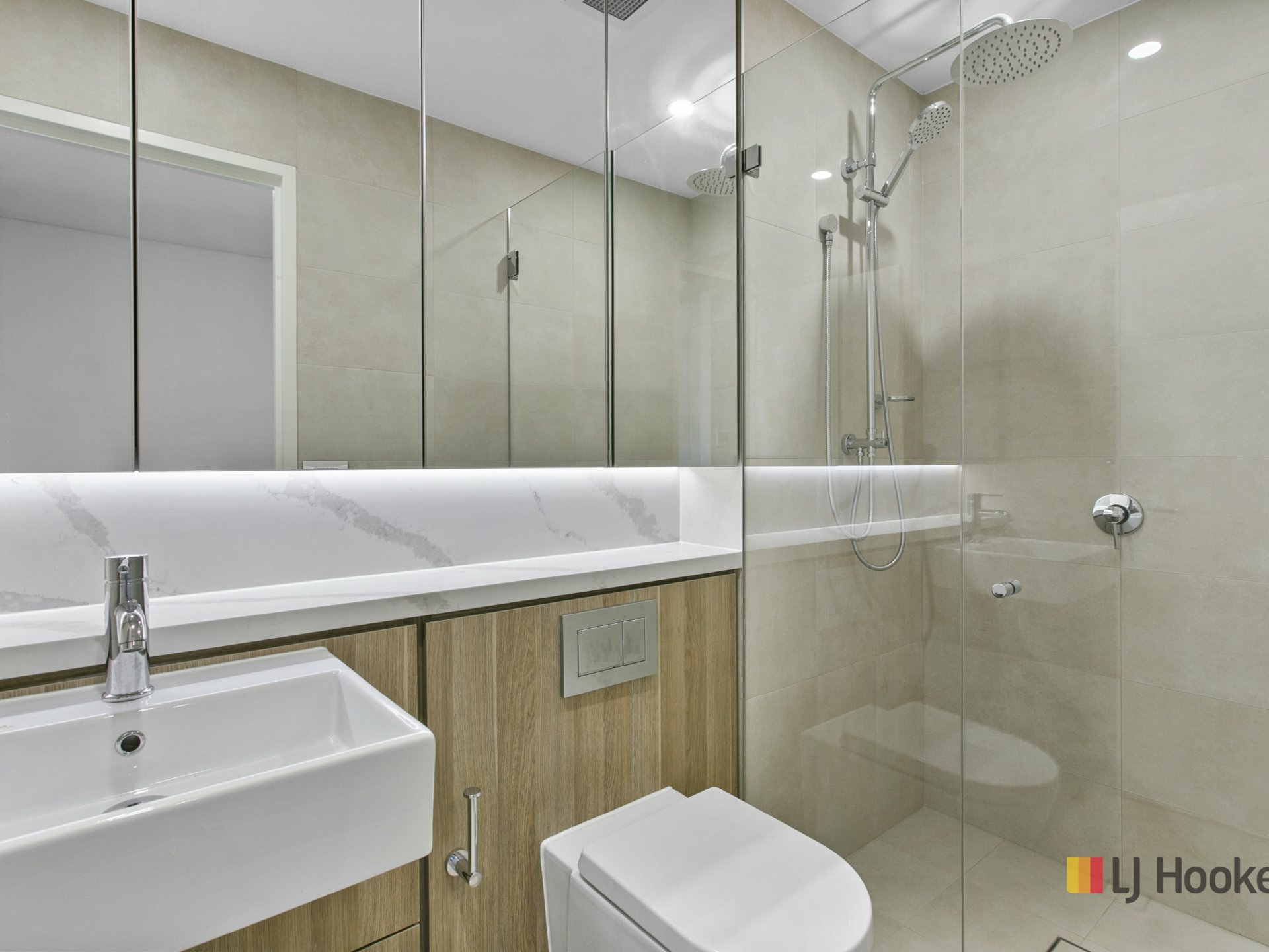 Apartment 410/418-422 Canterbury Road, CAMPSIE