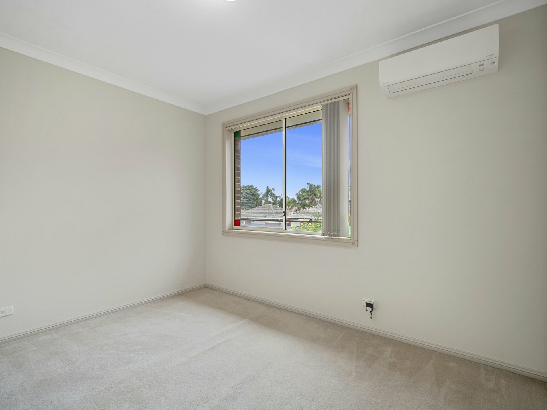 4/69 Marshall Street — photo 4 of 9