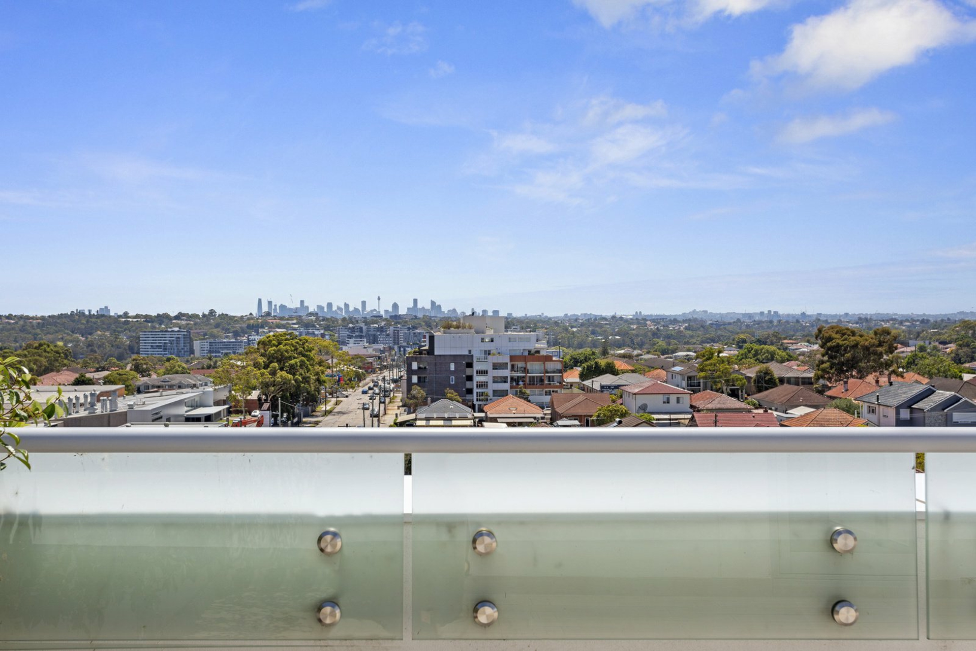 Apartment 510/418-422 Canterbury Road — photo 9 of 10
