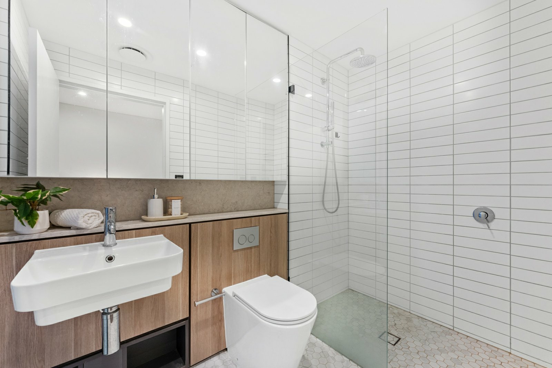Apartment 510/418-422 Canterbury Road — photo 10 of 10