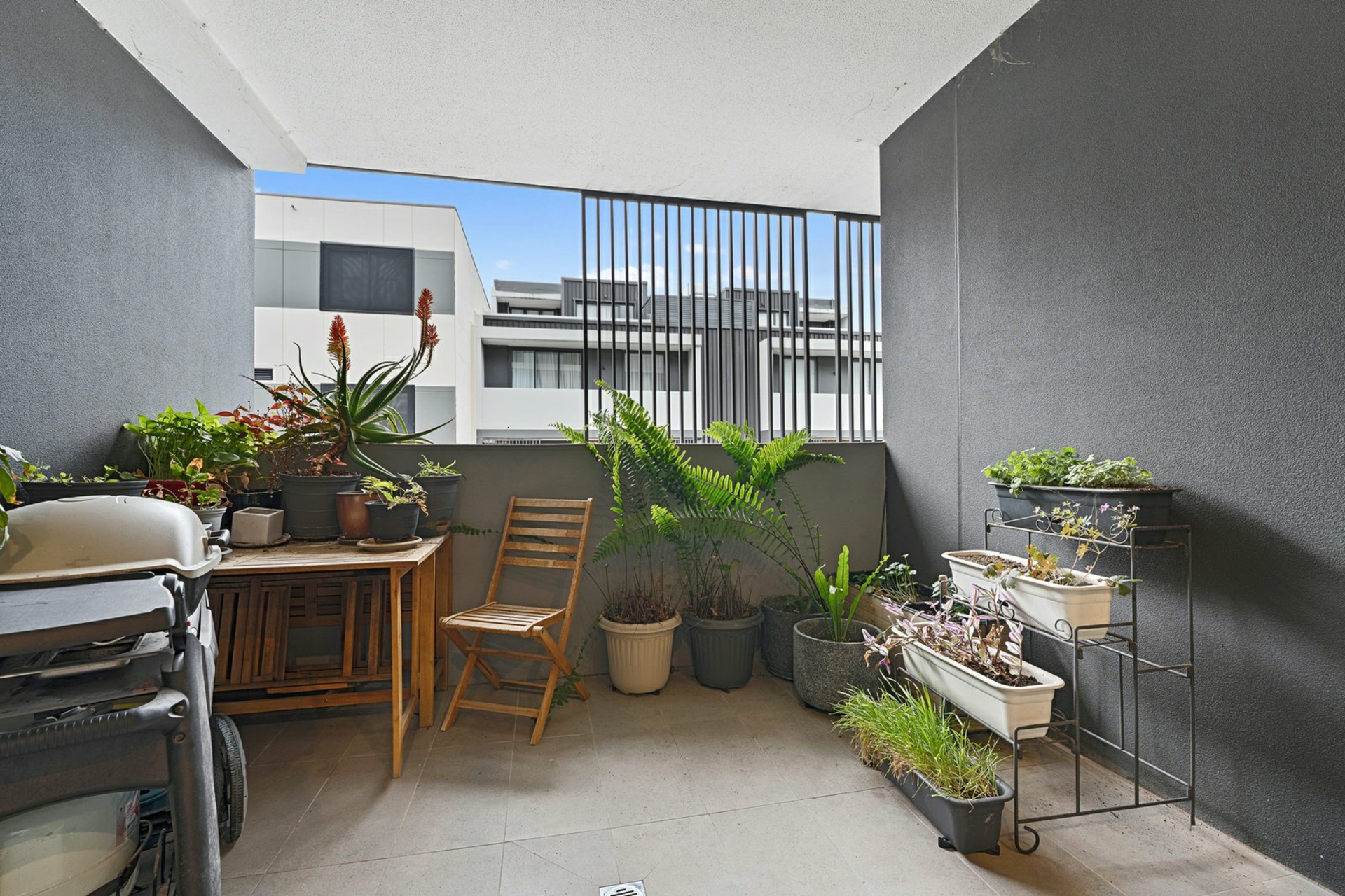 Apartment A201/819 New Canterbury Road — photo 2 of 10