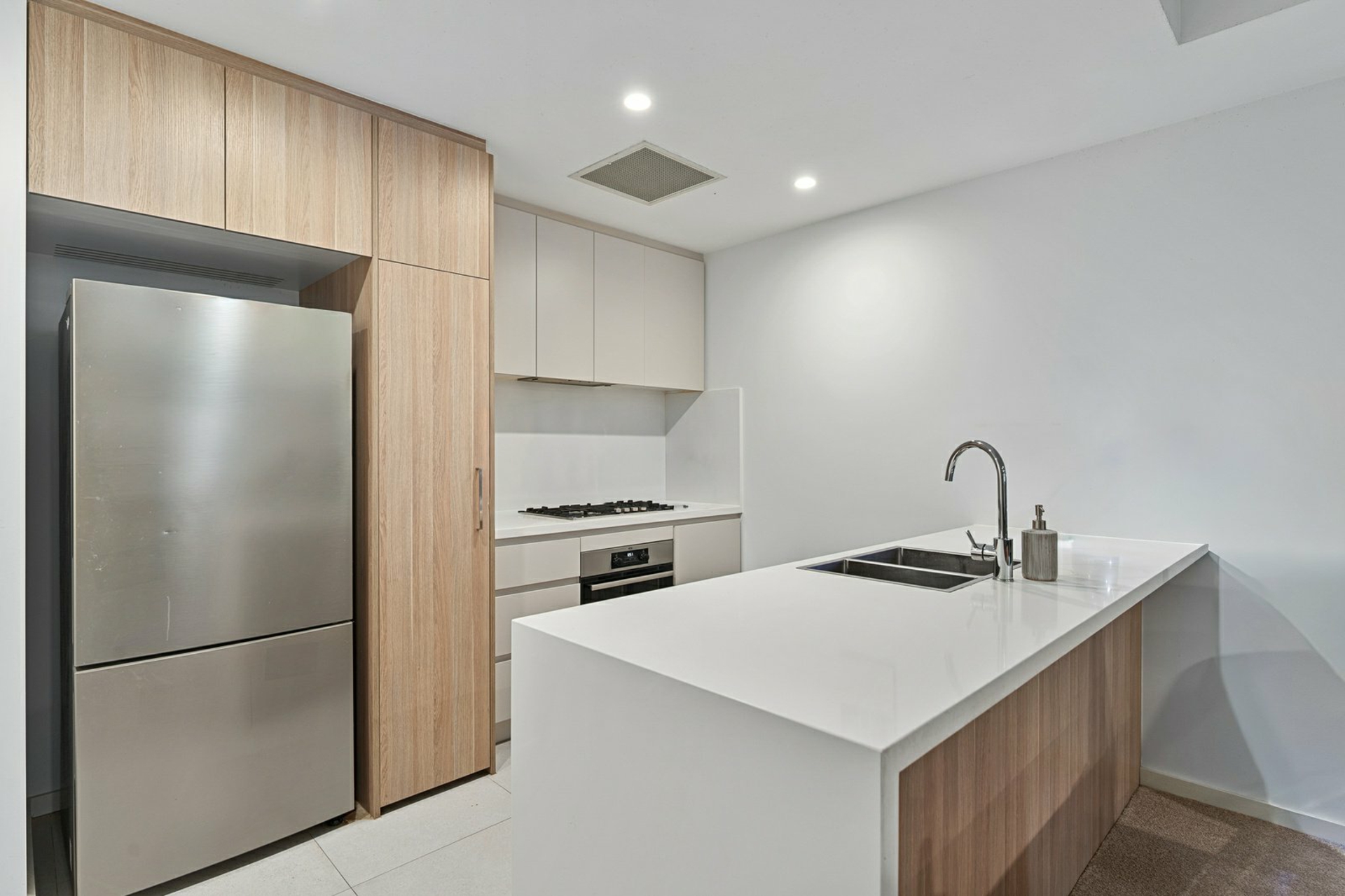 Apartment A201/819 New Canterbury Road — photo 4 of 10