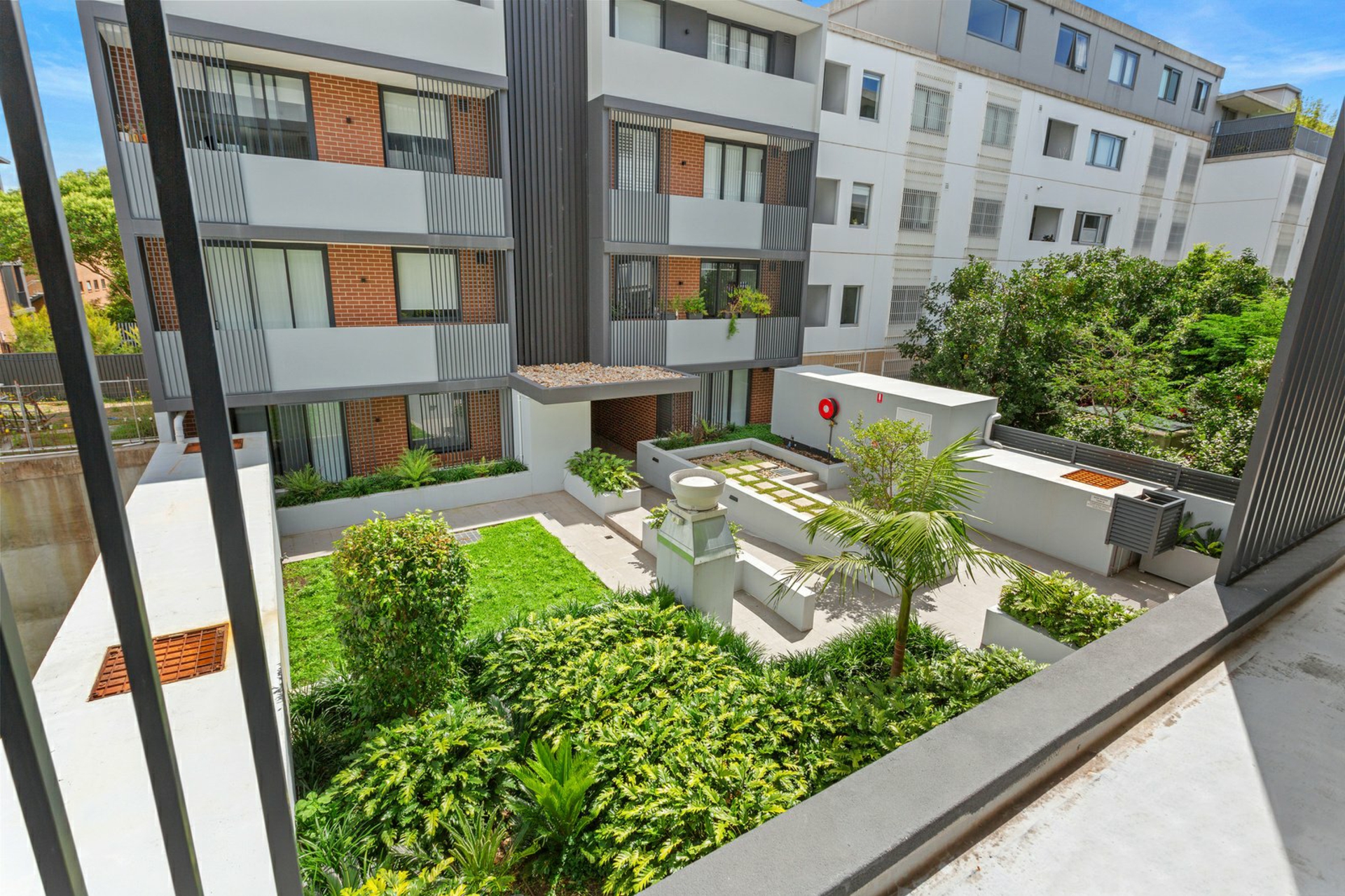 Apartment A201/819 New Canterbury Road — photo 8 of 10