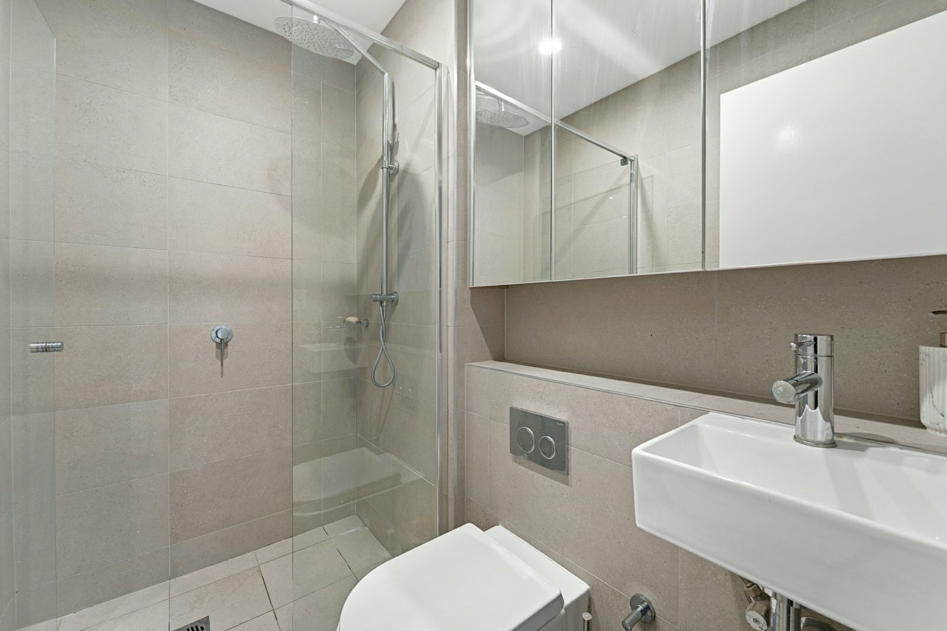 Apartment A201/819 New Canterbury Road — photo 9 of 10