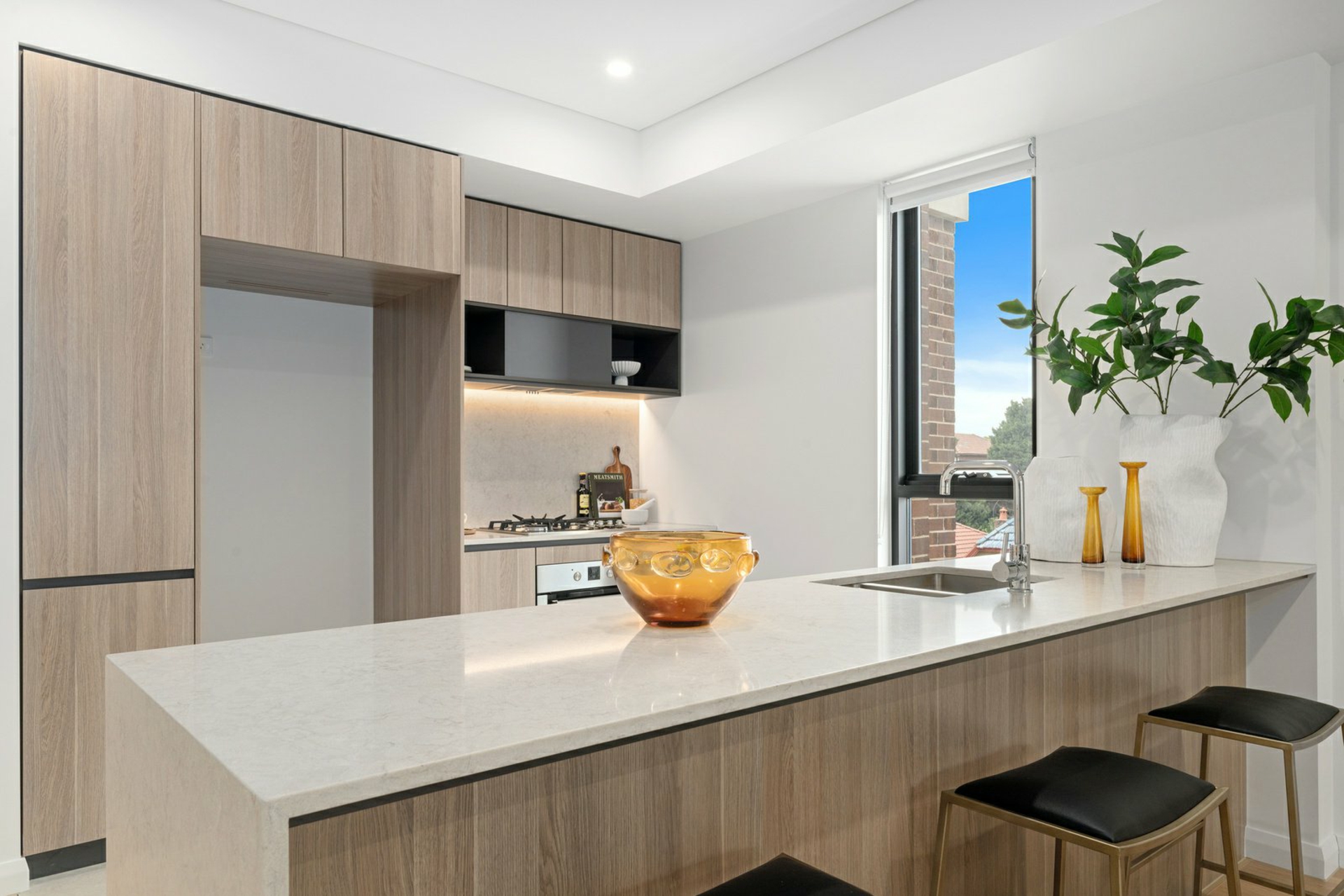 Apartment 307/5 Regent Street — photo 4 of 14