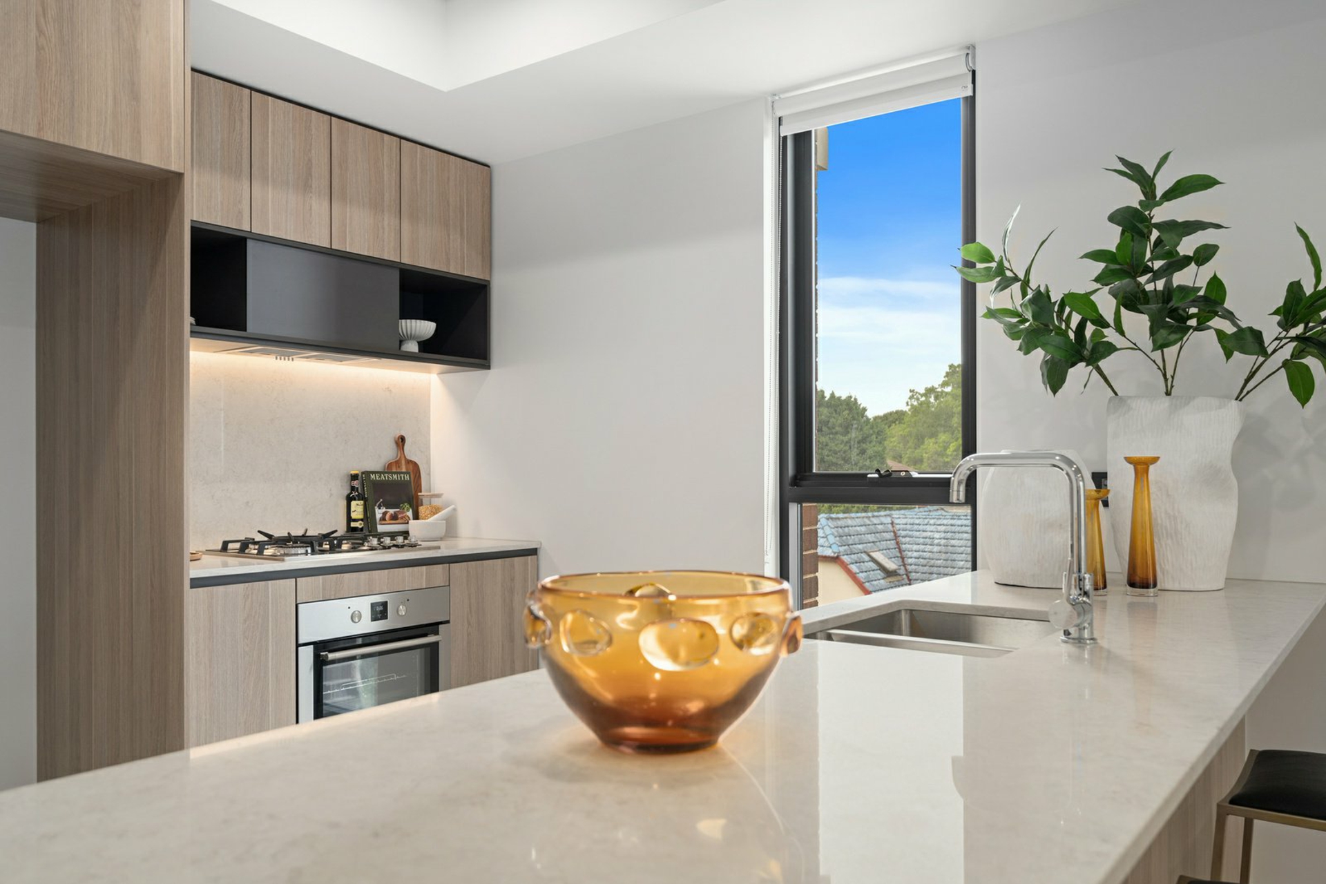 Apartment 307/5 Regent Street — photo 5 of 14
