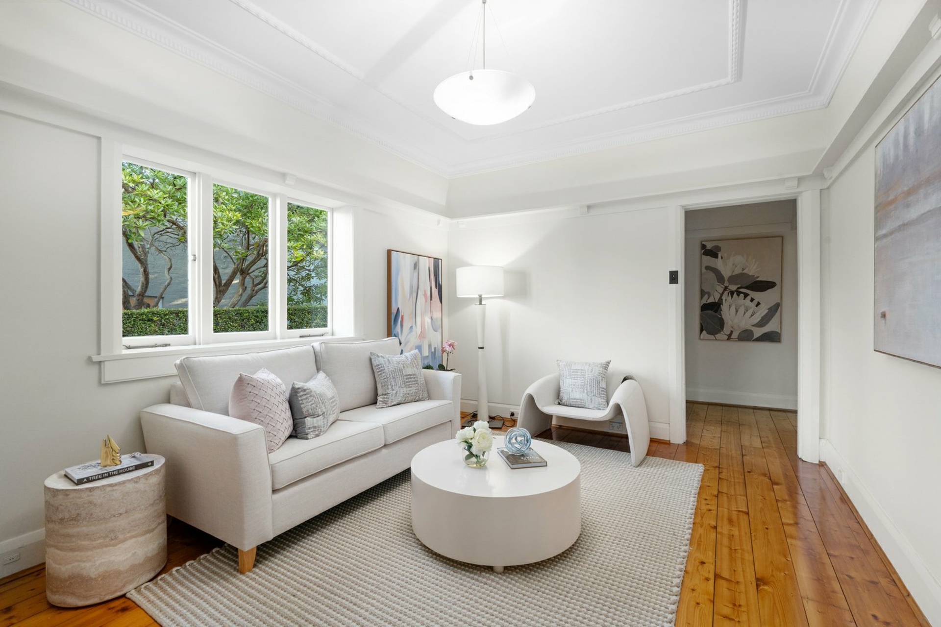 20 Victoria Square — photo 13 of 26