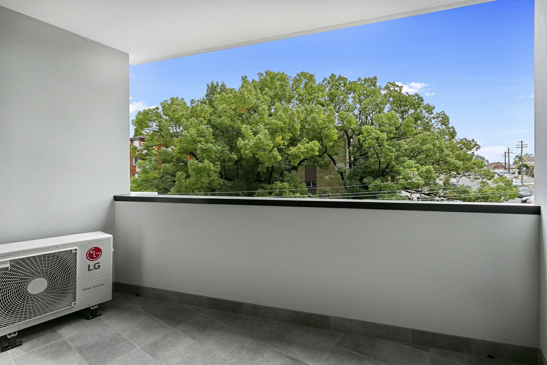 Apartment 402/10-14 Arthur Street — photo 4 of 6