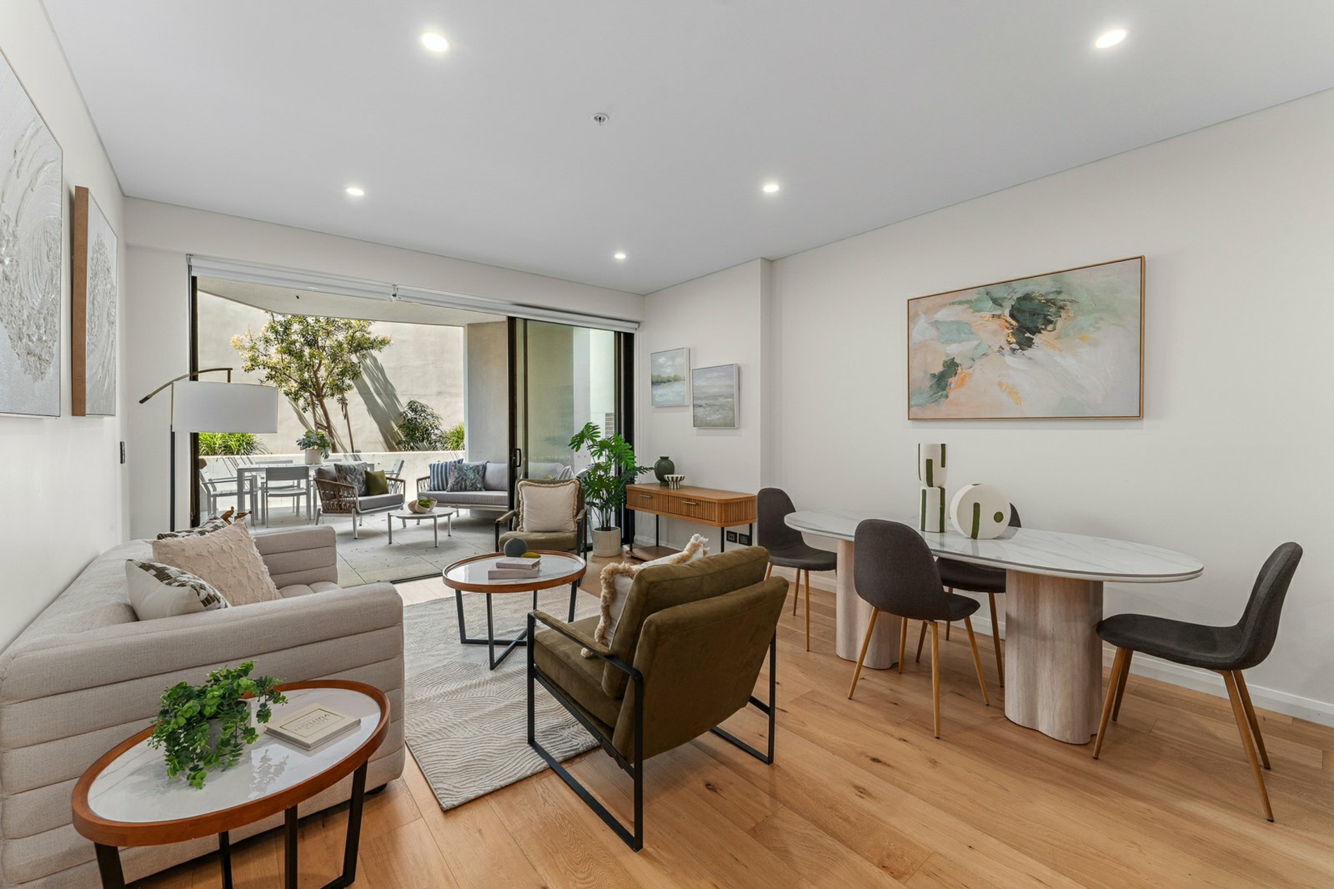 Apartment 108/5 Regent Street — photo 2 of 10