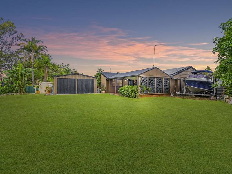 8 Cloncurry Place, HELENSVALE