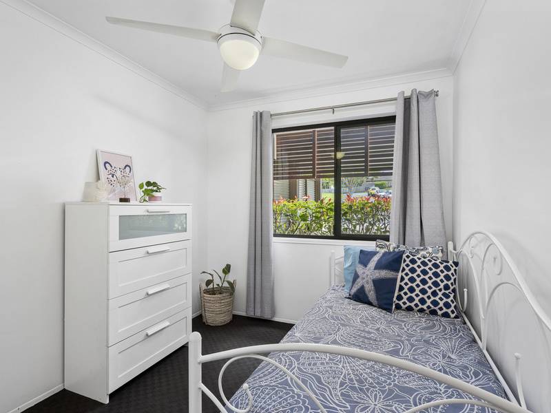 8 Cloncurry Place, HELENSVALE