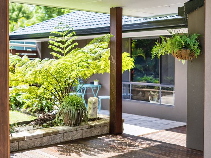 8 Cloncurry Place, HELENSVALE