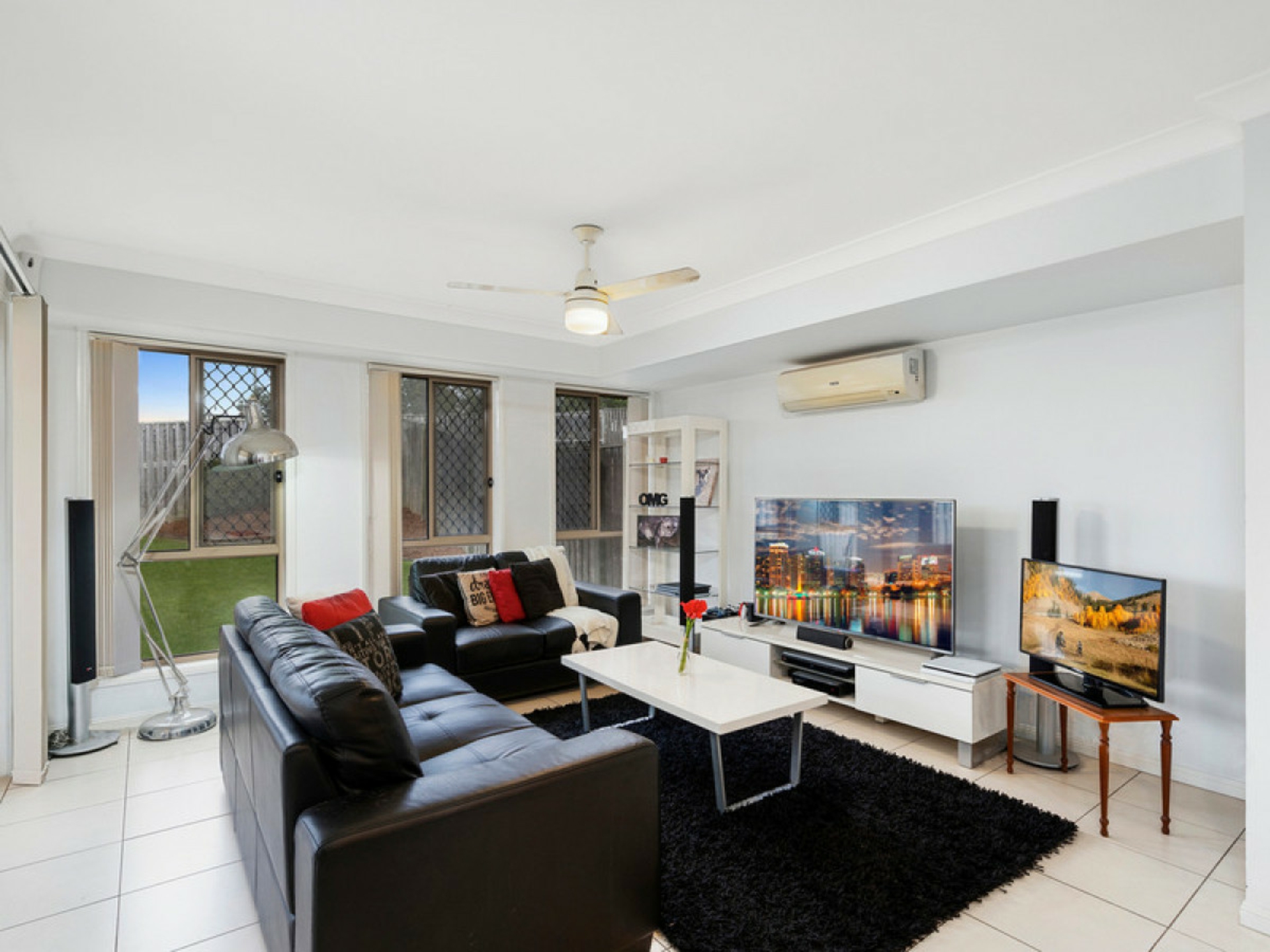 2/13 Amaray Drive Upper Coomera QLD