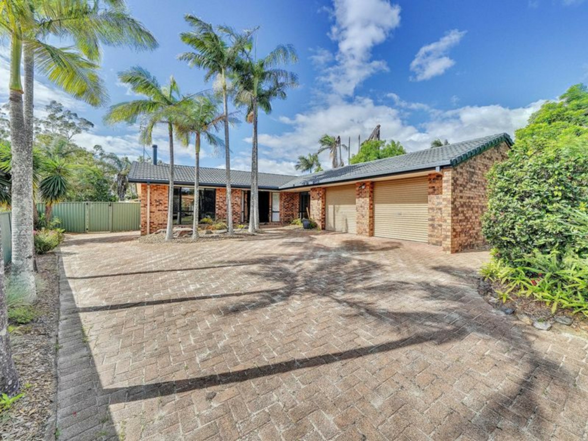 5 Tibouchina Court, HELENSVALE