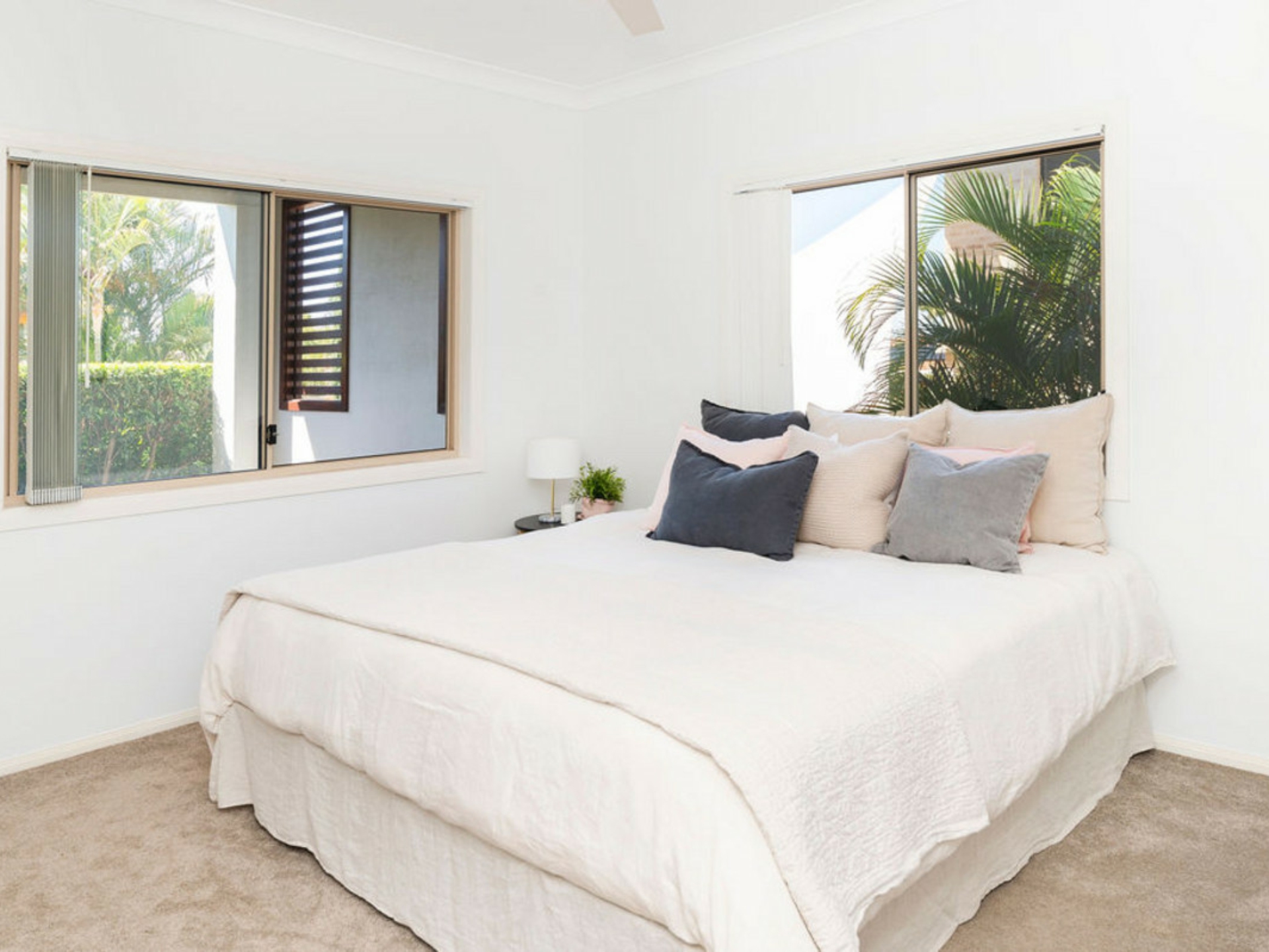 28 Monterey Keys Drive, HELENSVALE