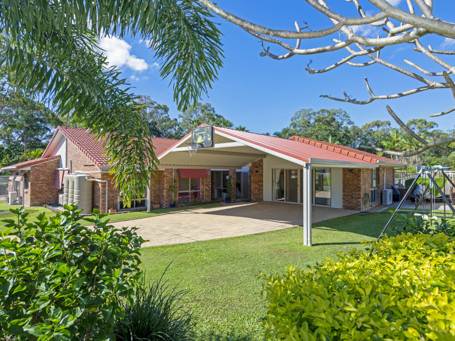 40 Latrobe Avenue, HELENSVALE