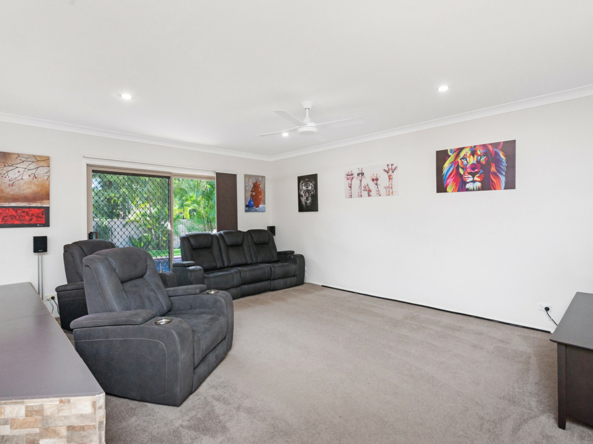 40 Latrobe Avenue, HELENSVALE