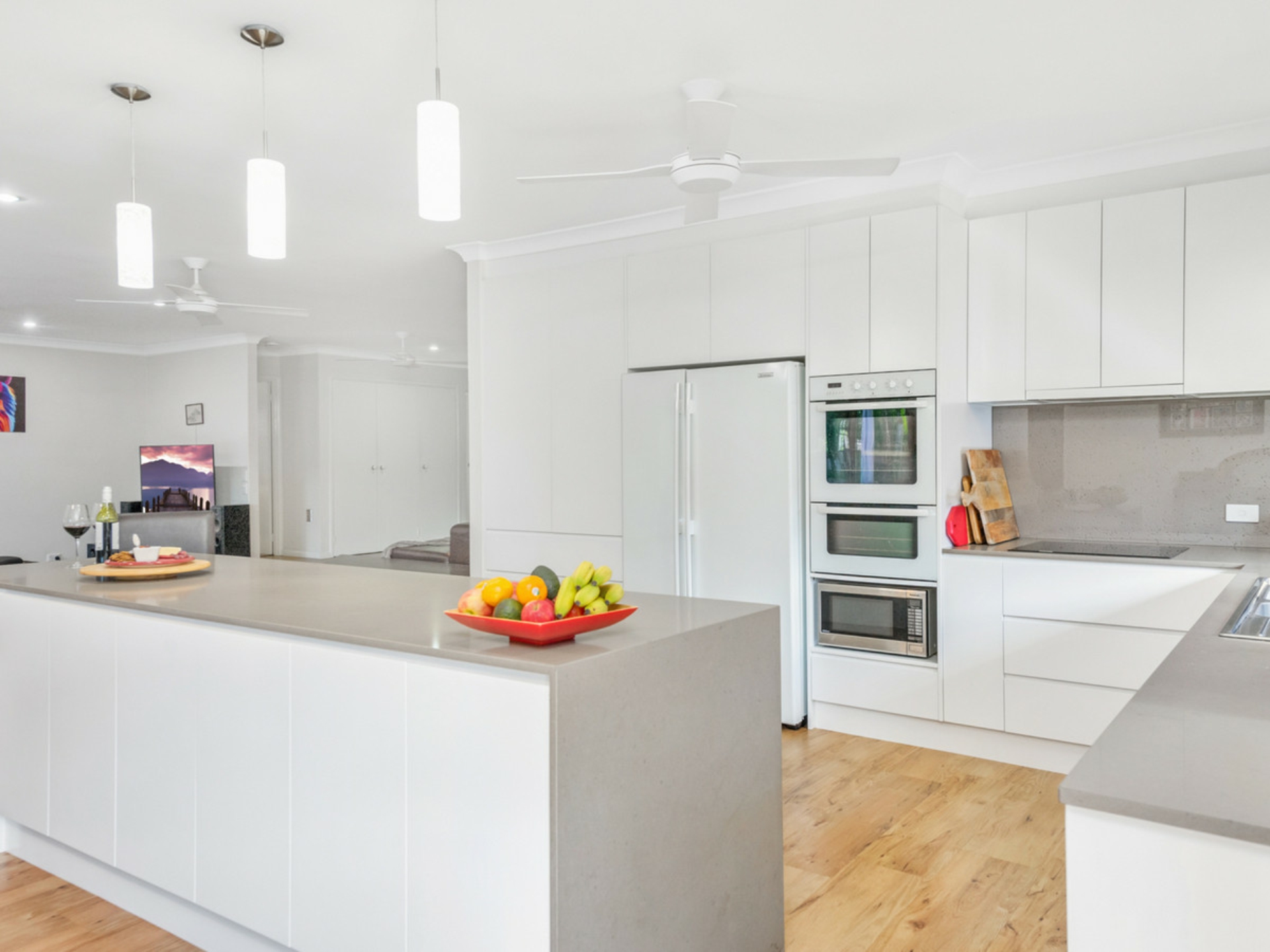 40 Latrobe Avenue, HELENSVALE