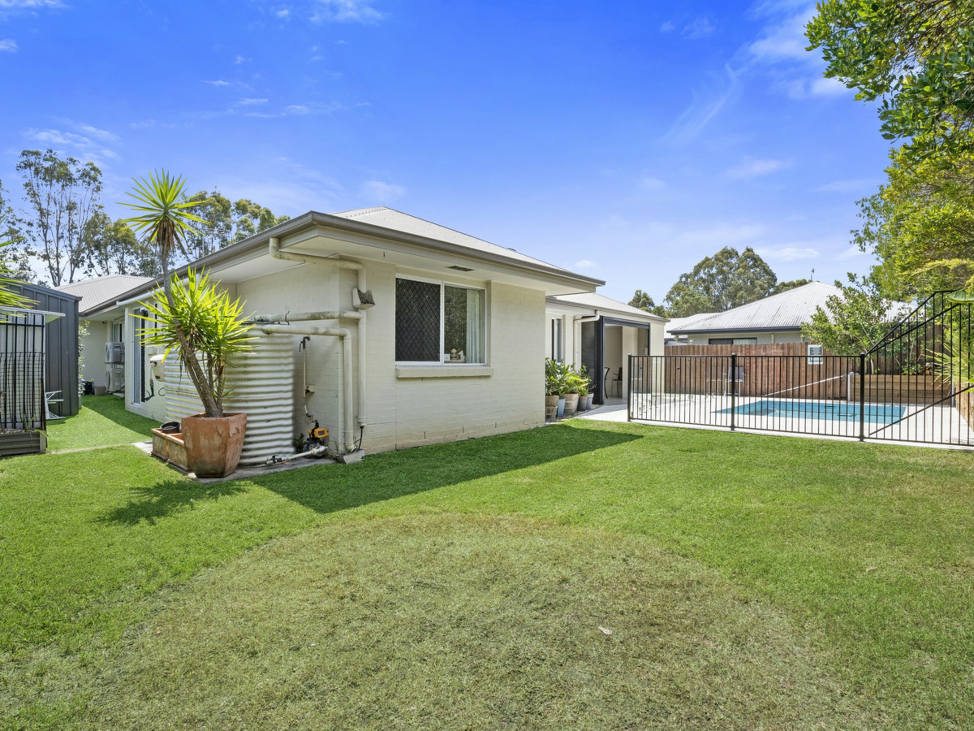 27 Lynbrook Avenue, ORMEAU