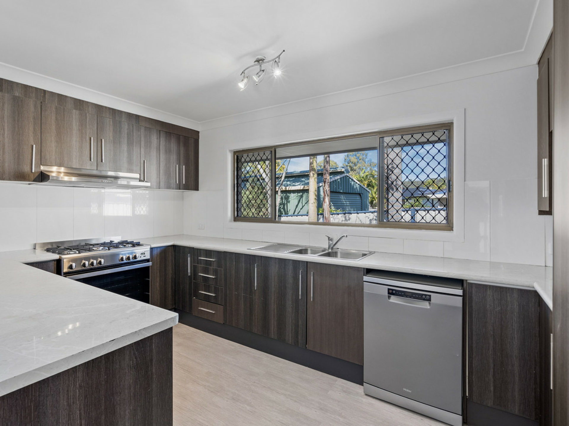 1 Calder Crescent, HELENSVALE