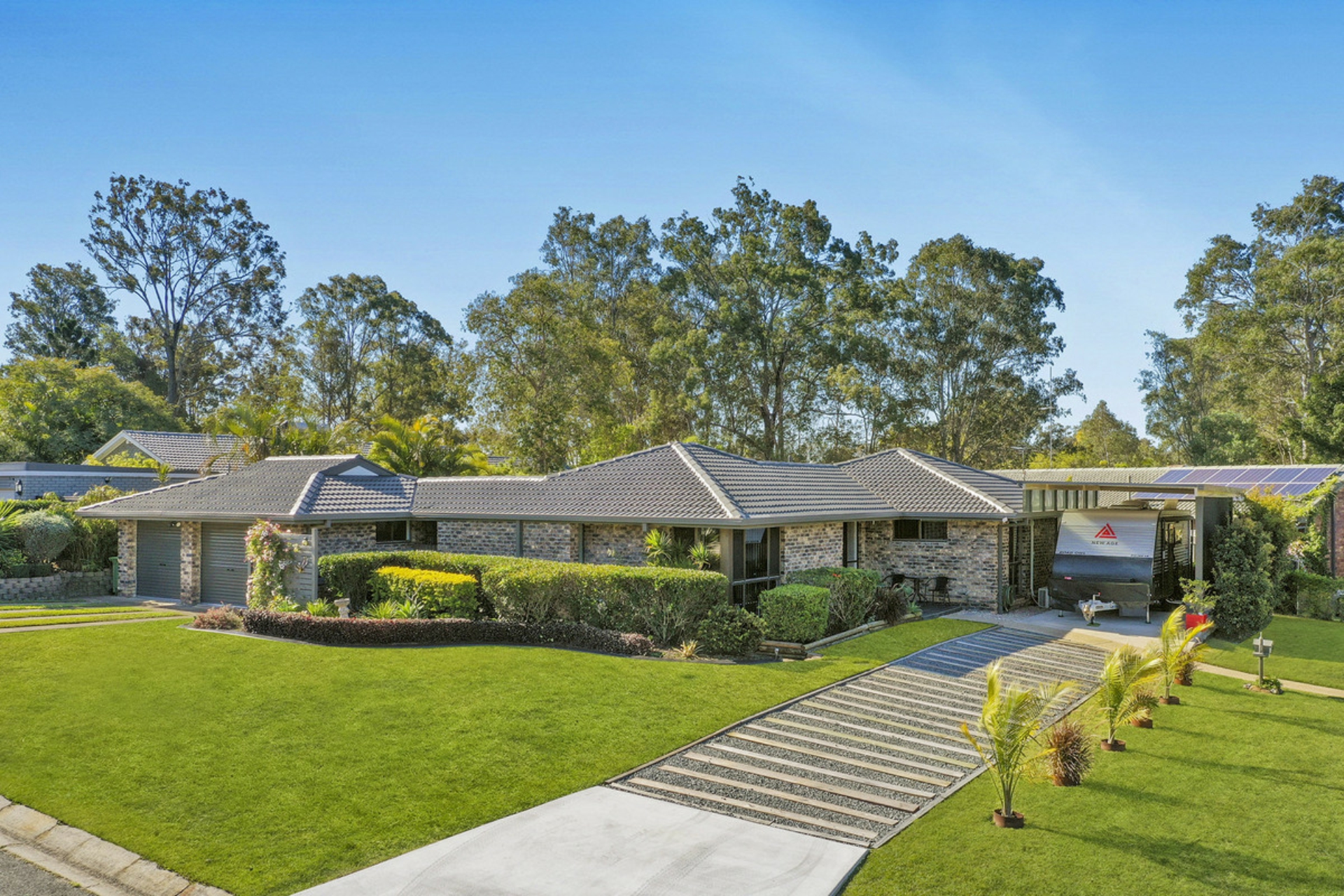 4 Calder Crescent, HELENSVALE