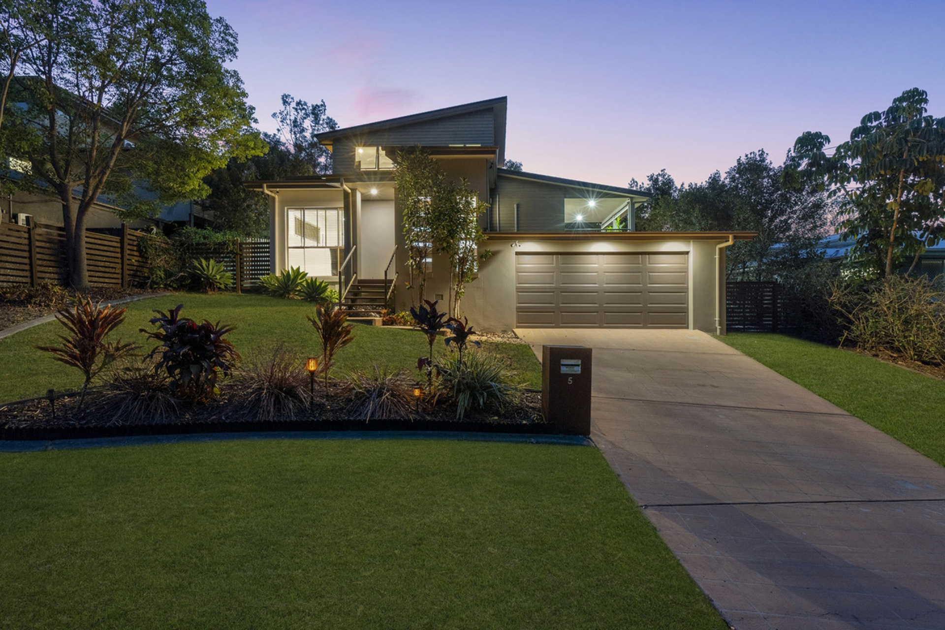 5 Silver Dawn Crescent, OXENFORD