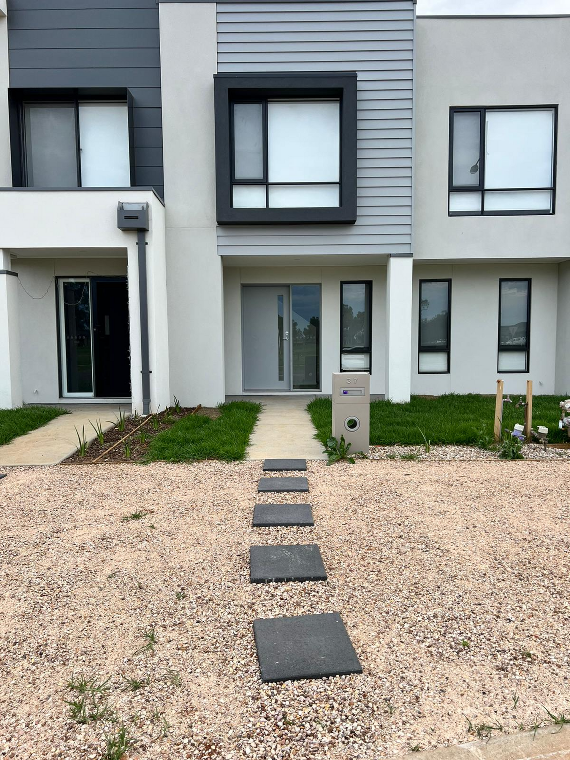 37 Oldbridge Boulevard, WEIR VIEWS