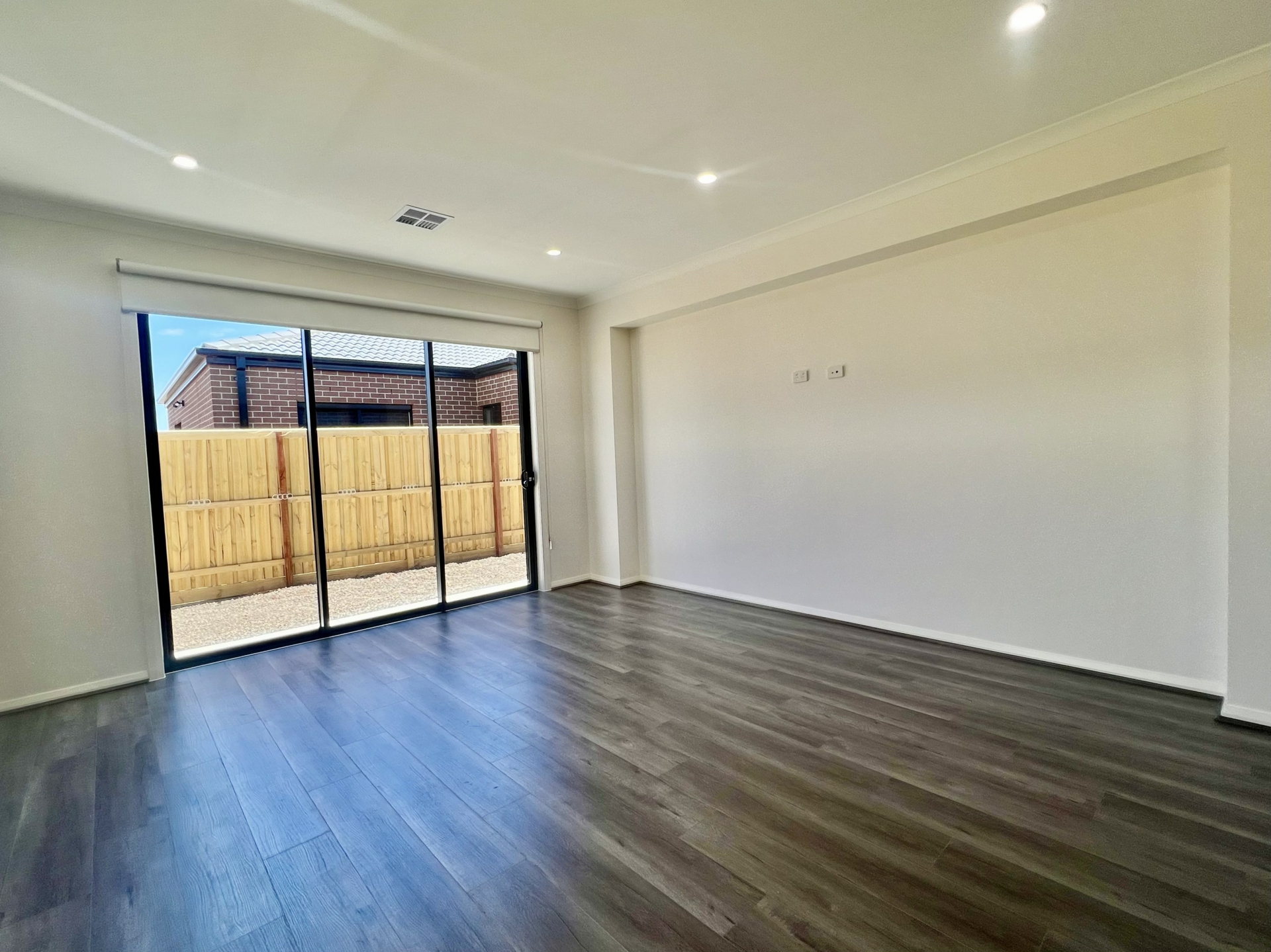 14 Everlasting Boulevard, STRATHTULLOH