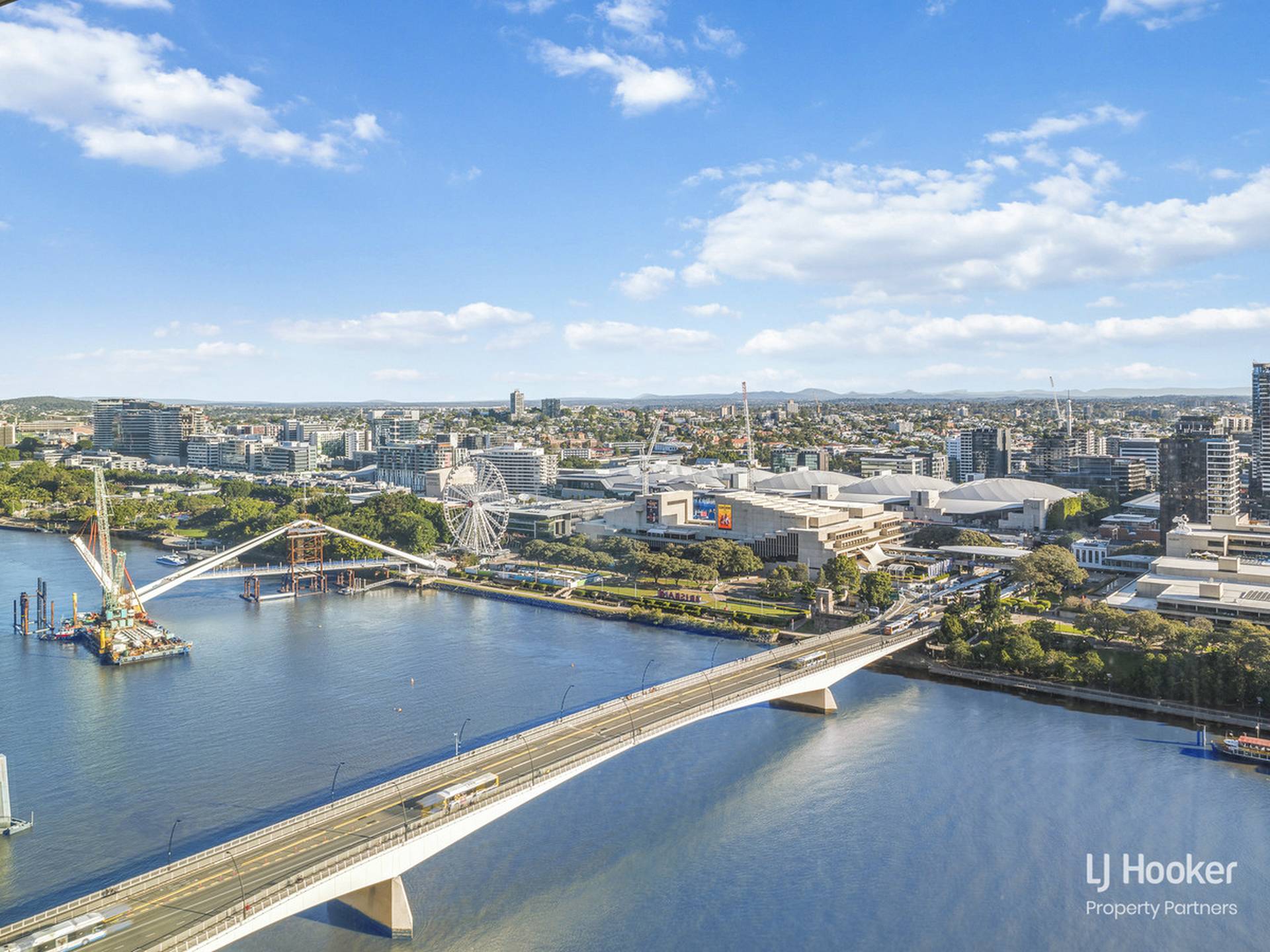 2303/8 Adelaide Street — photo from LJ Hooker Mount Gravatt