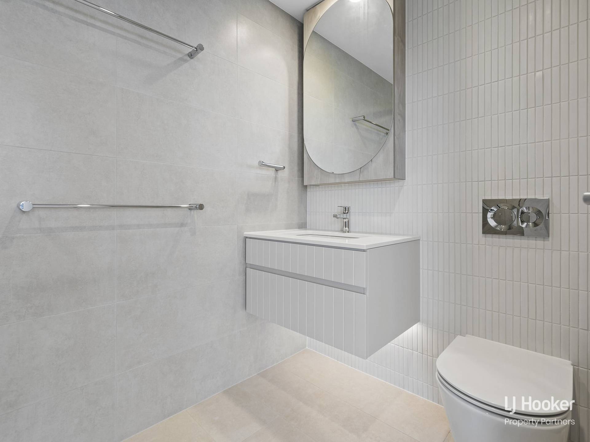 2303/8 Adelaide Street — photo 9 of 26