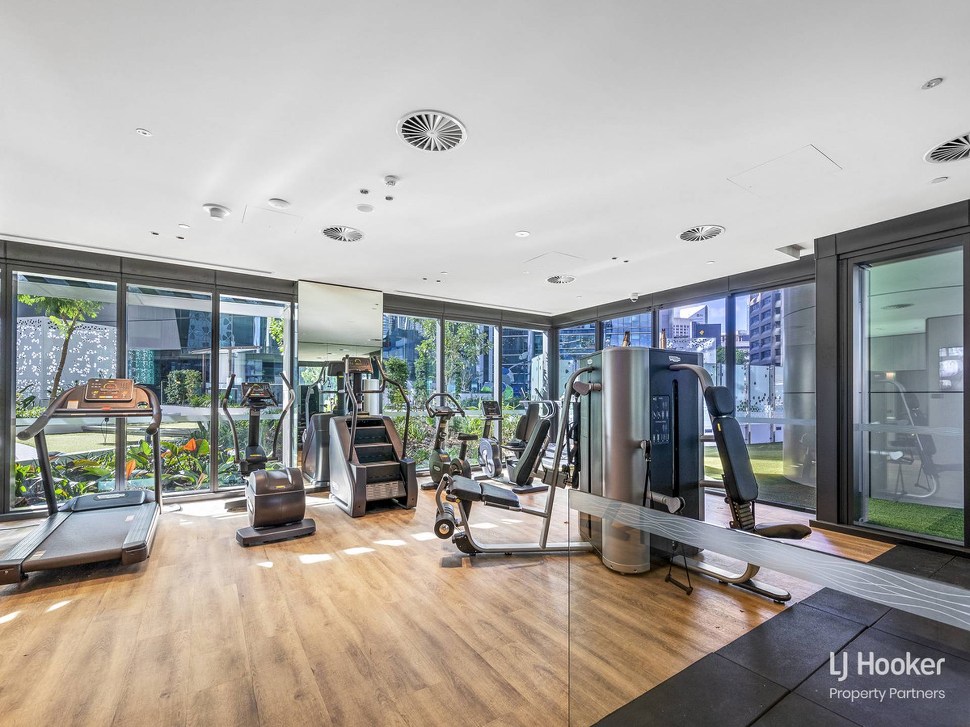 2303/8 Adelaide Street — photo 19 of 26