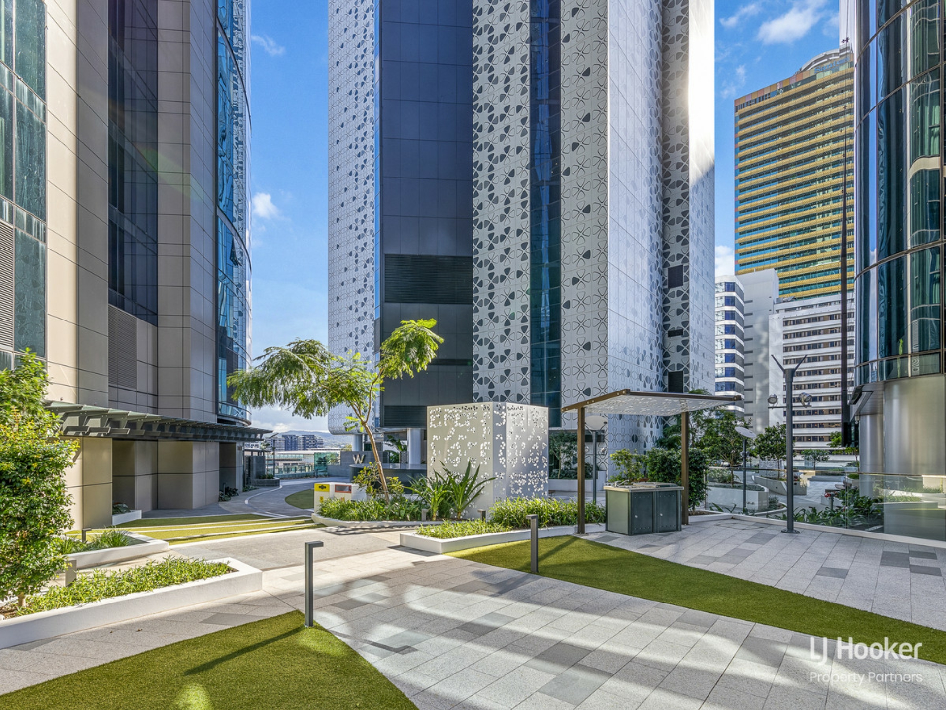2303/8 Adelaide Street — photo 25 of 26