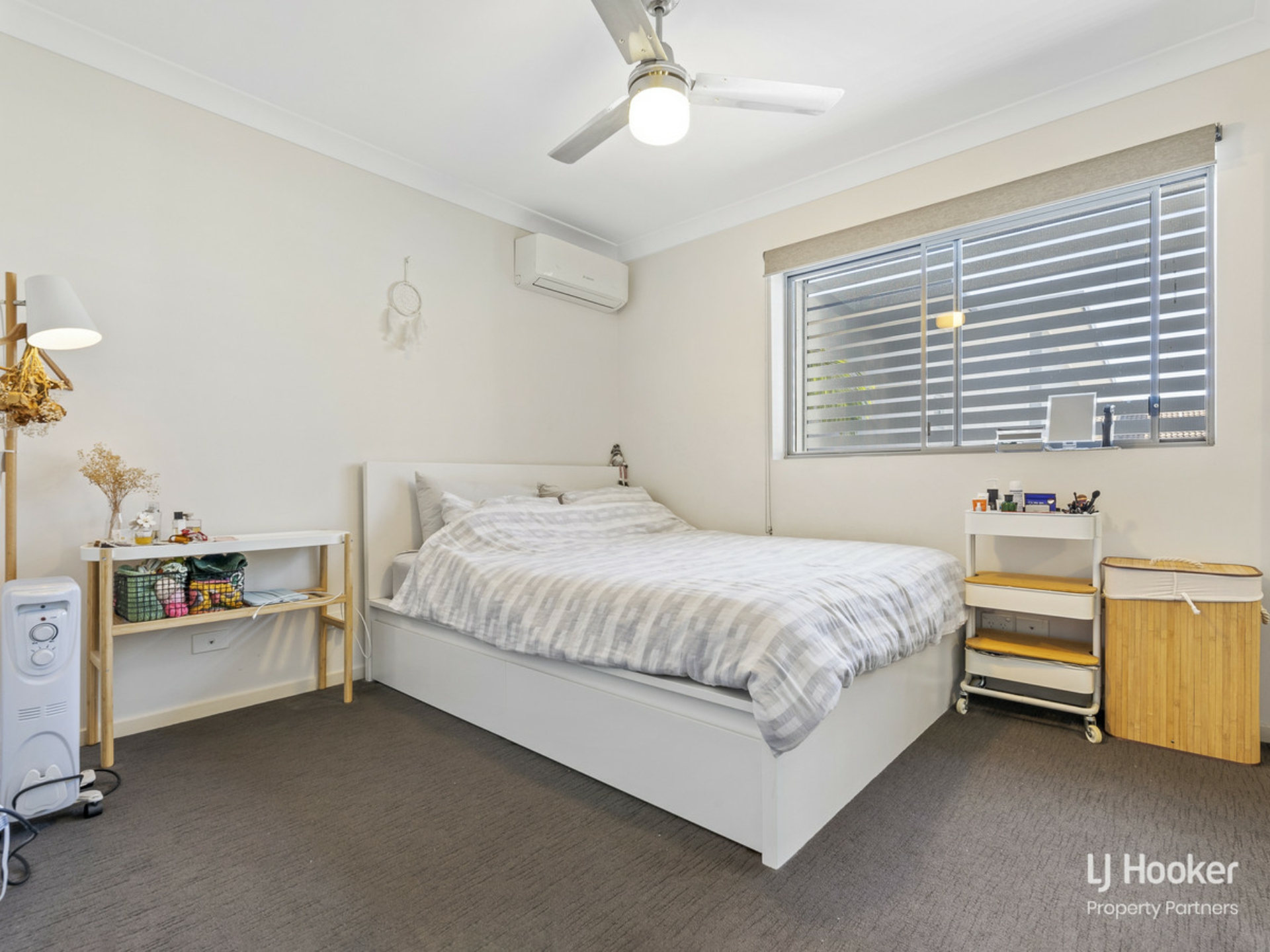 2/5 Springwood Street — photo 5 of 9