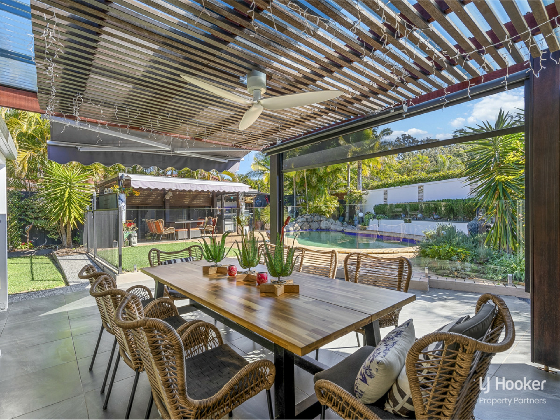 1 Flora Court — photo 6 of 26